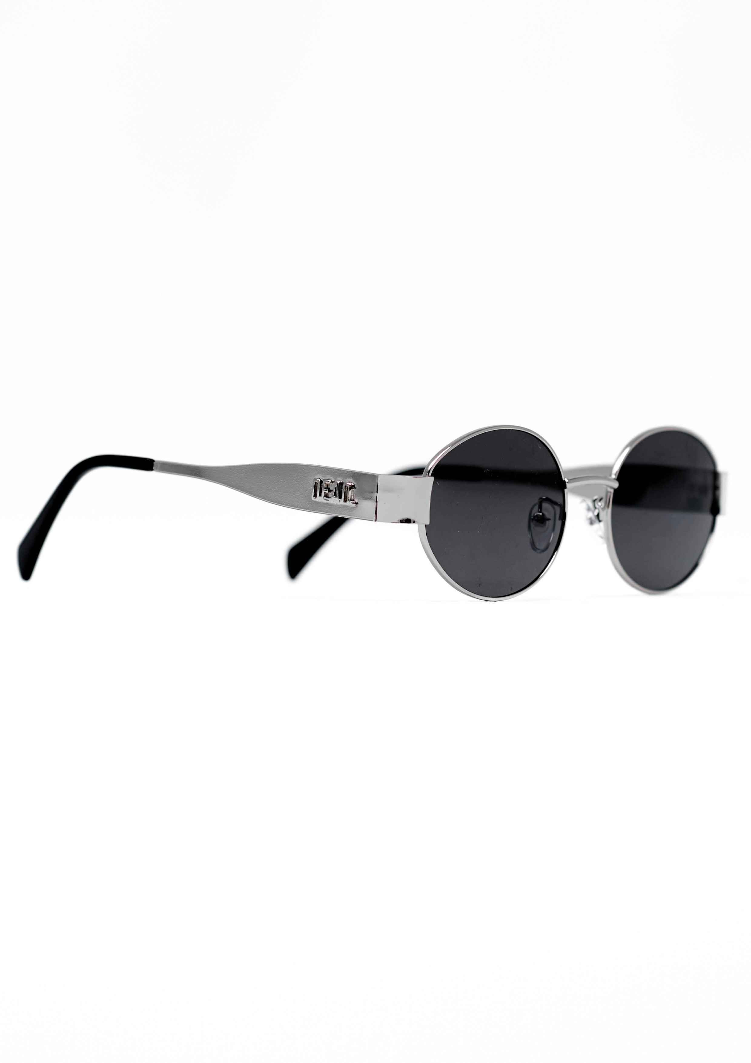 90s Retro Chrome