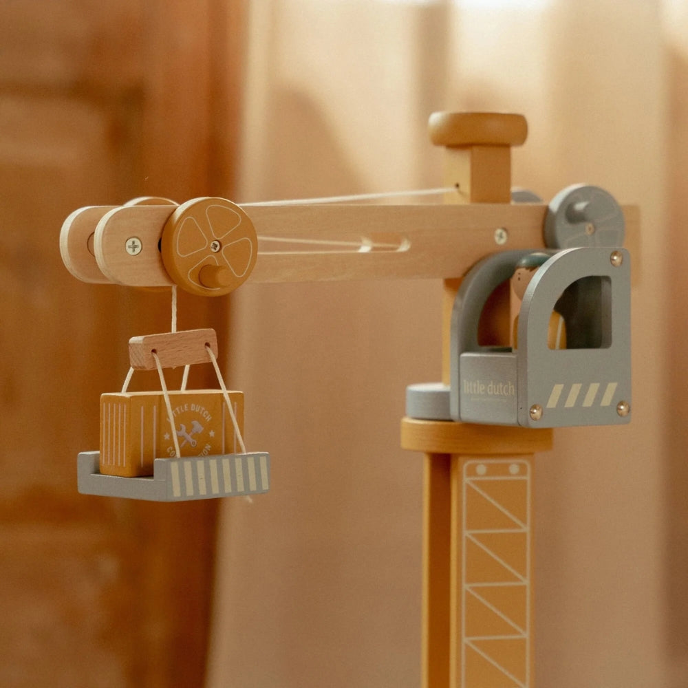 Little Dutch Wooden Crane Set