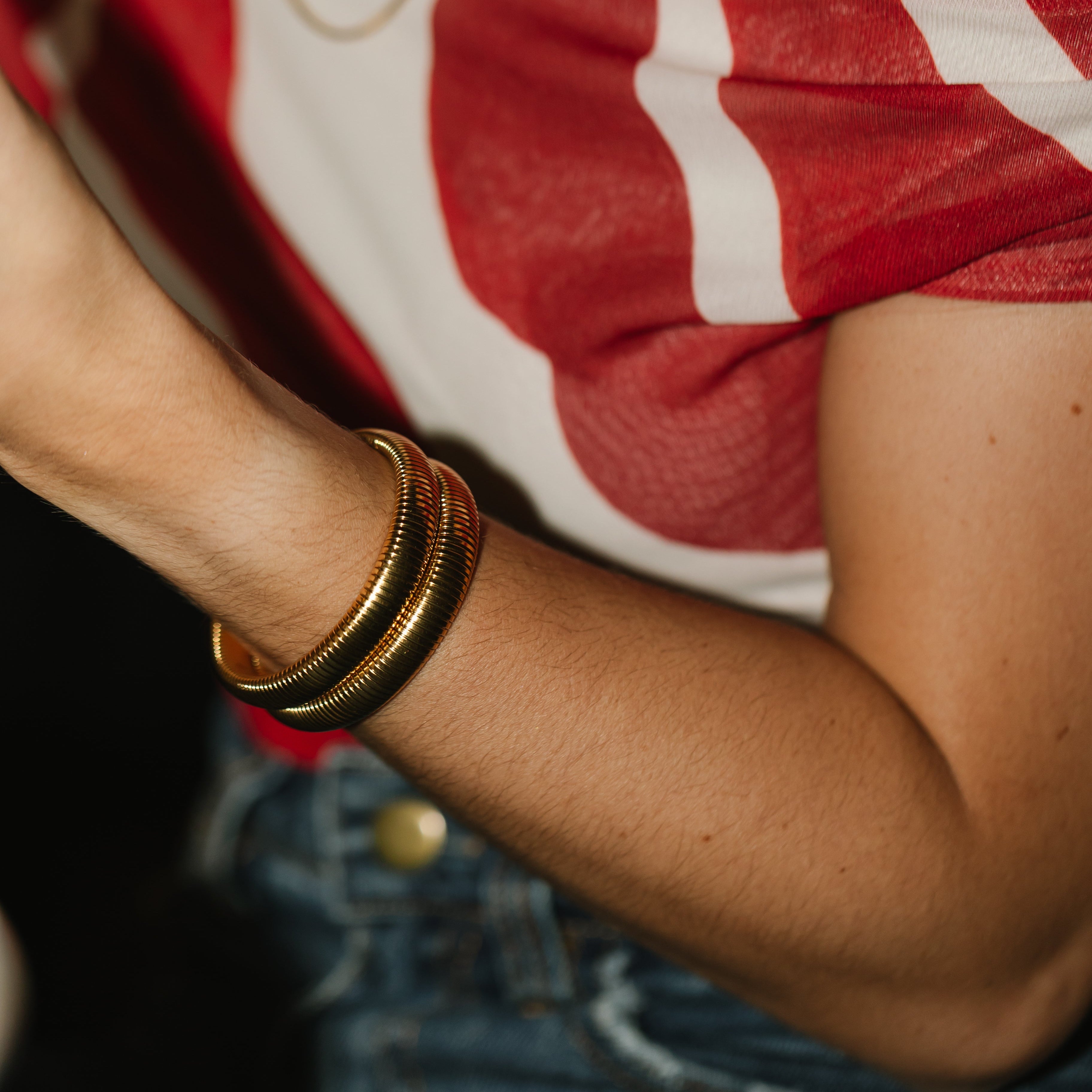 Ava Bangle