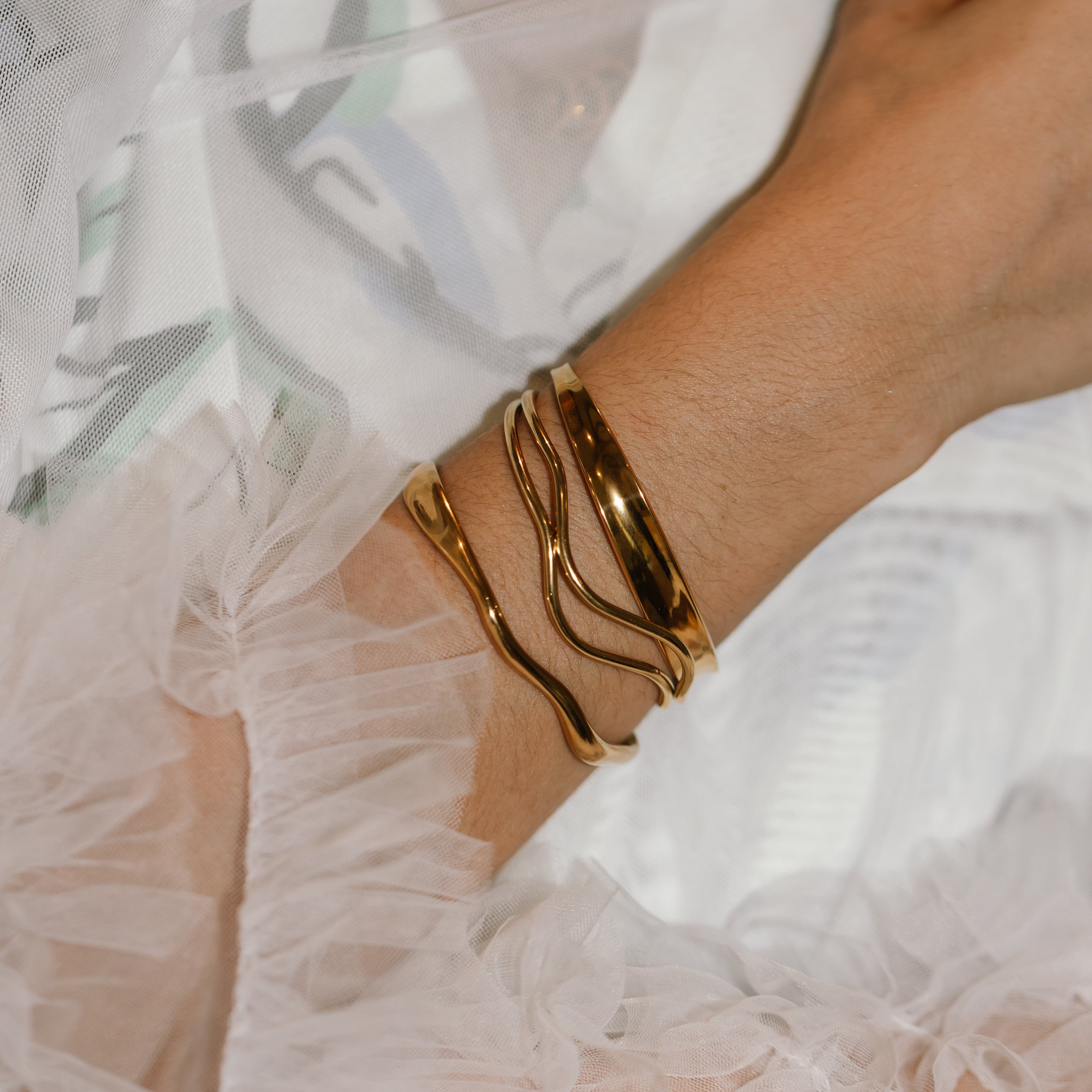 Minimalist Bangle