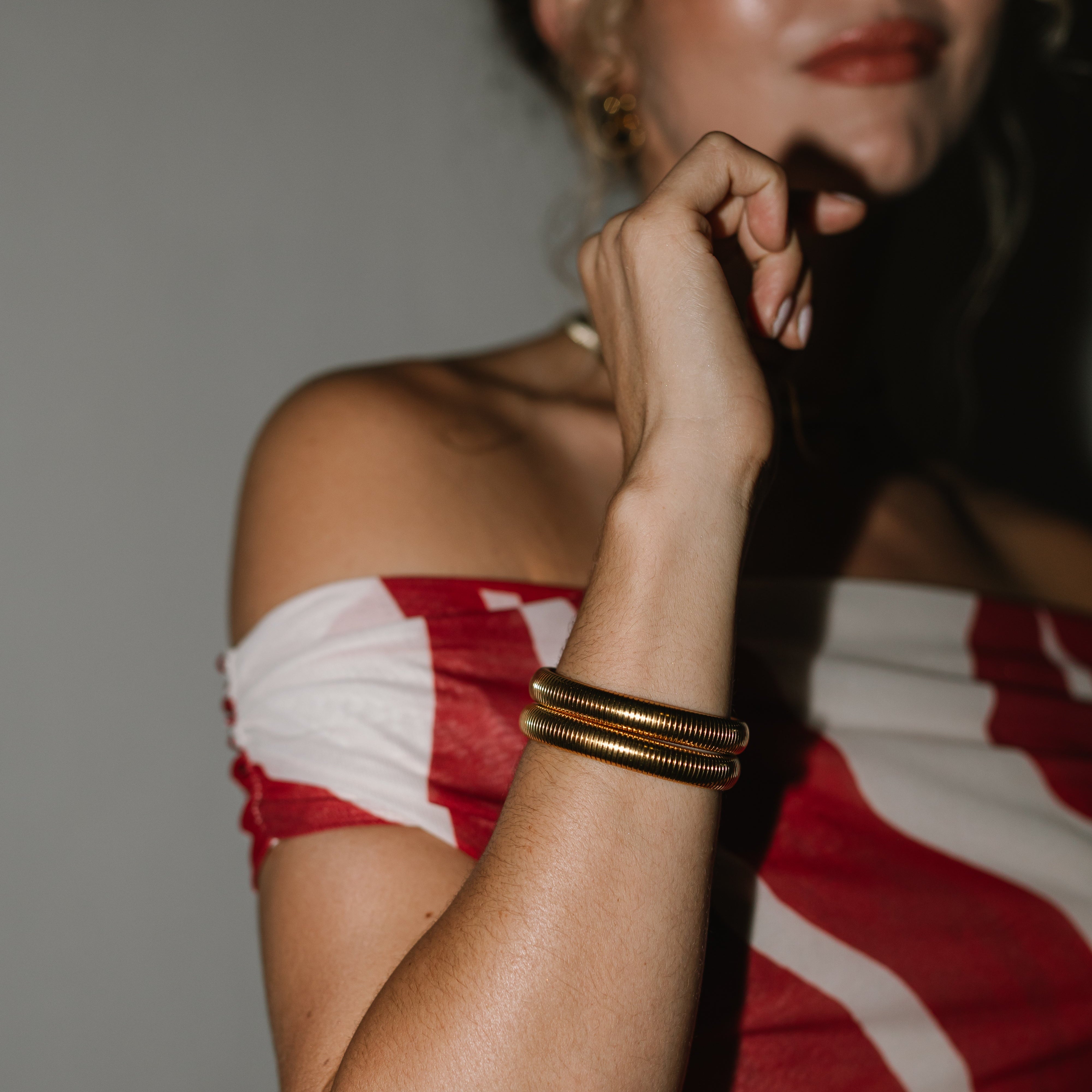 Ava Bangle