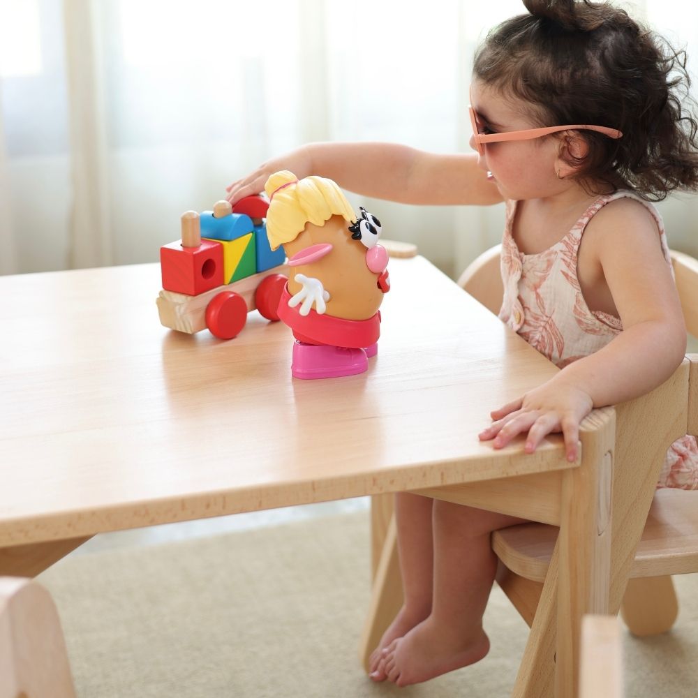 Little Zulik Connection Kids Table