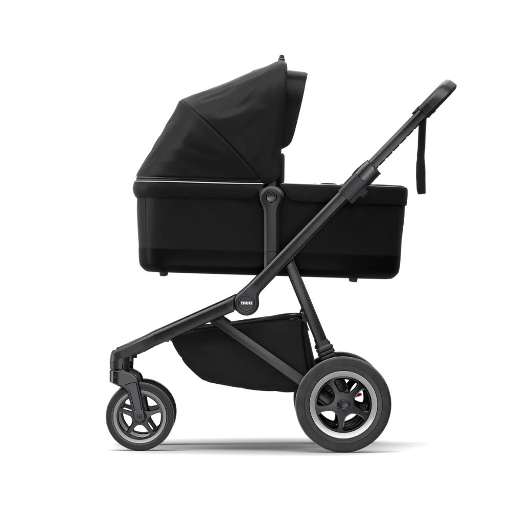 Thule Sleek with Sleek Bassinet Combo