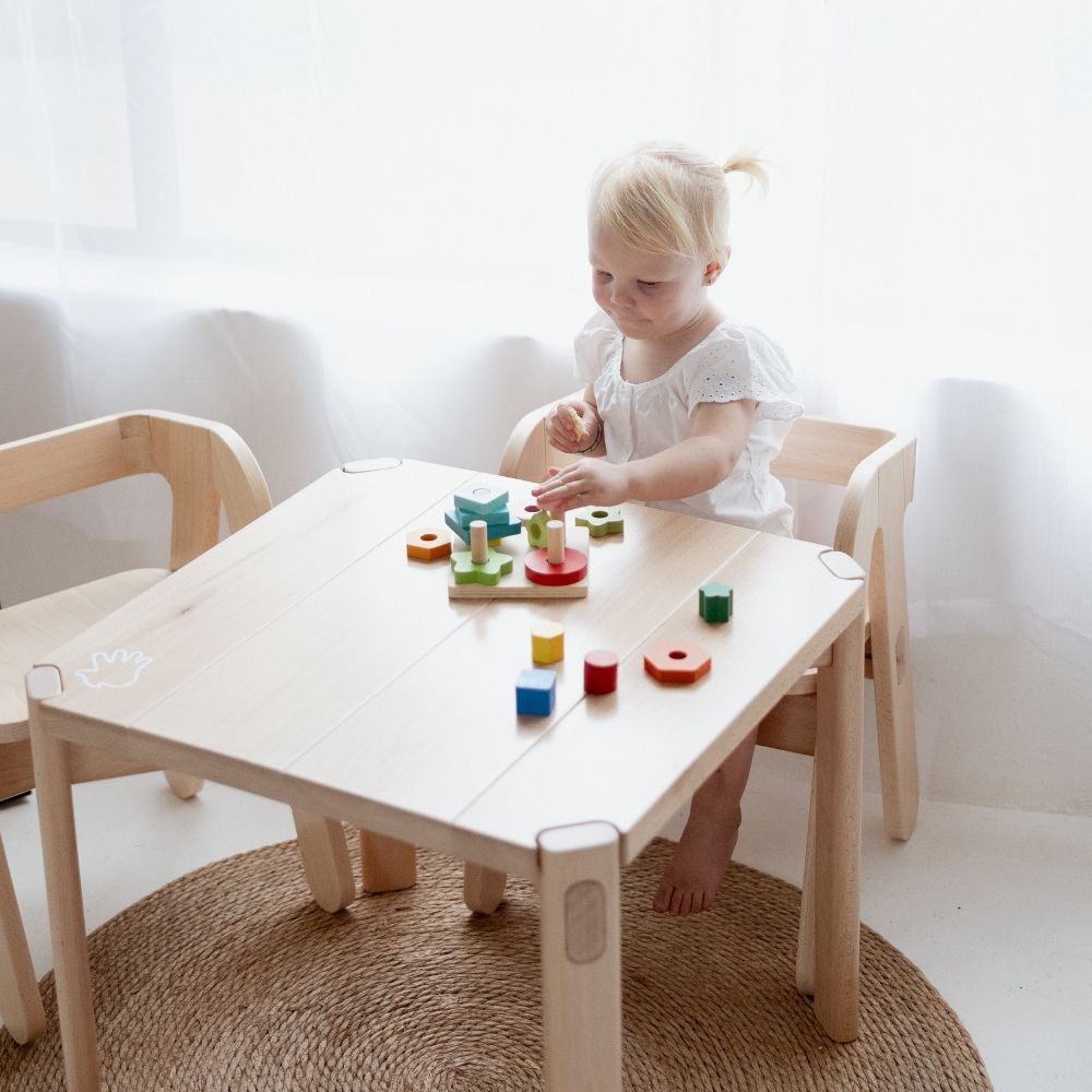Little Zulik Connection Kids Table