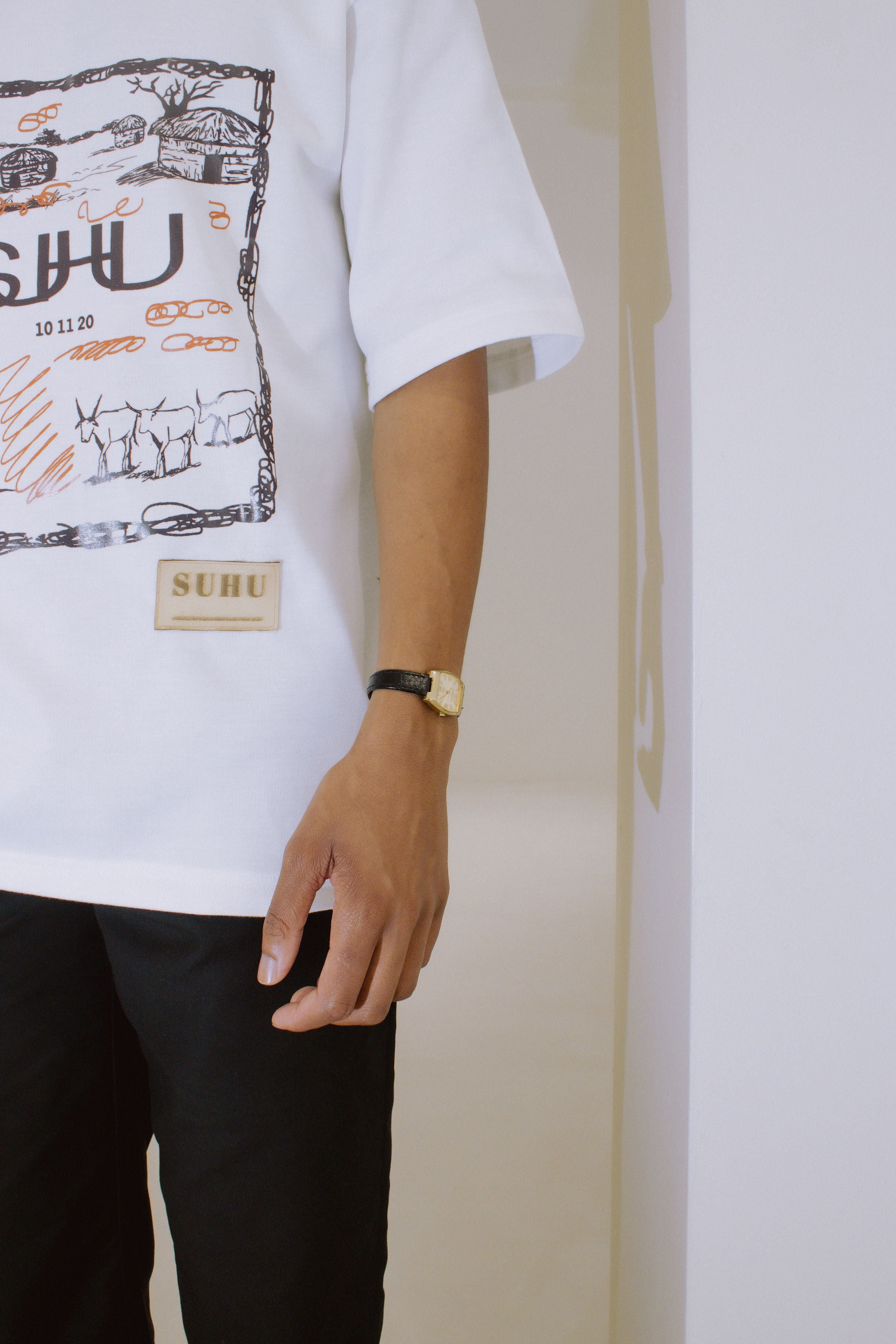 SUHU COWS ARE HOME T-SHIRT, WHITE