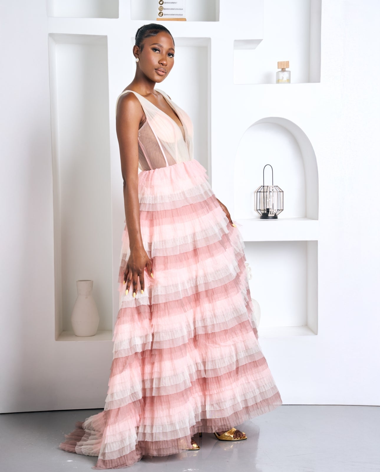 Blush Dress Rental (50 % is Refundable Deposit)
