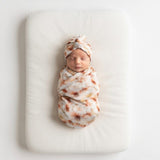 Aai Aai Baby Swaddle and Beanie Set