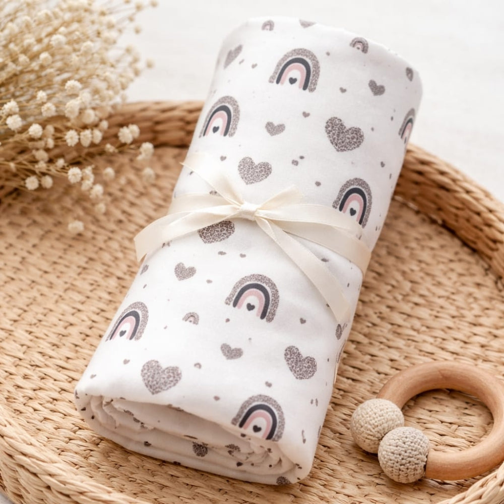 Aai Aai Baby Swaddle and Beanie Set