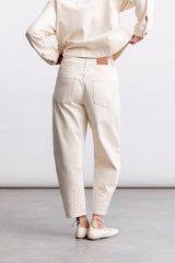 Rutendo Barrel Leg Denim _ 168408 _ Ecru