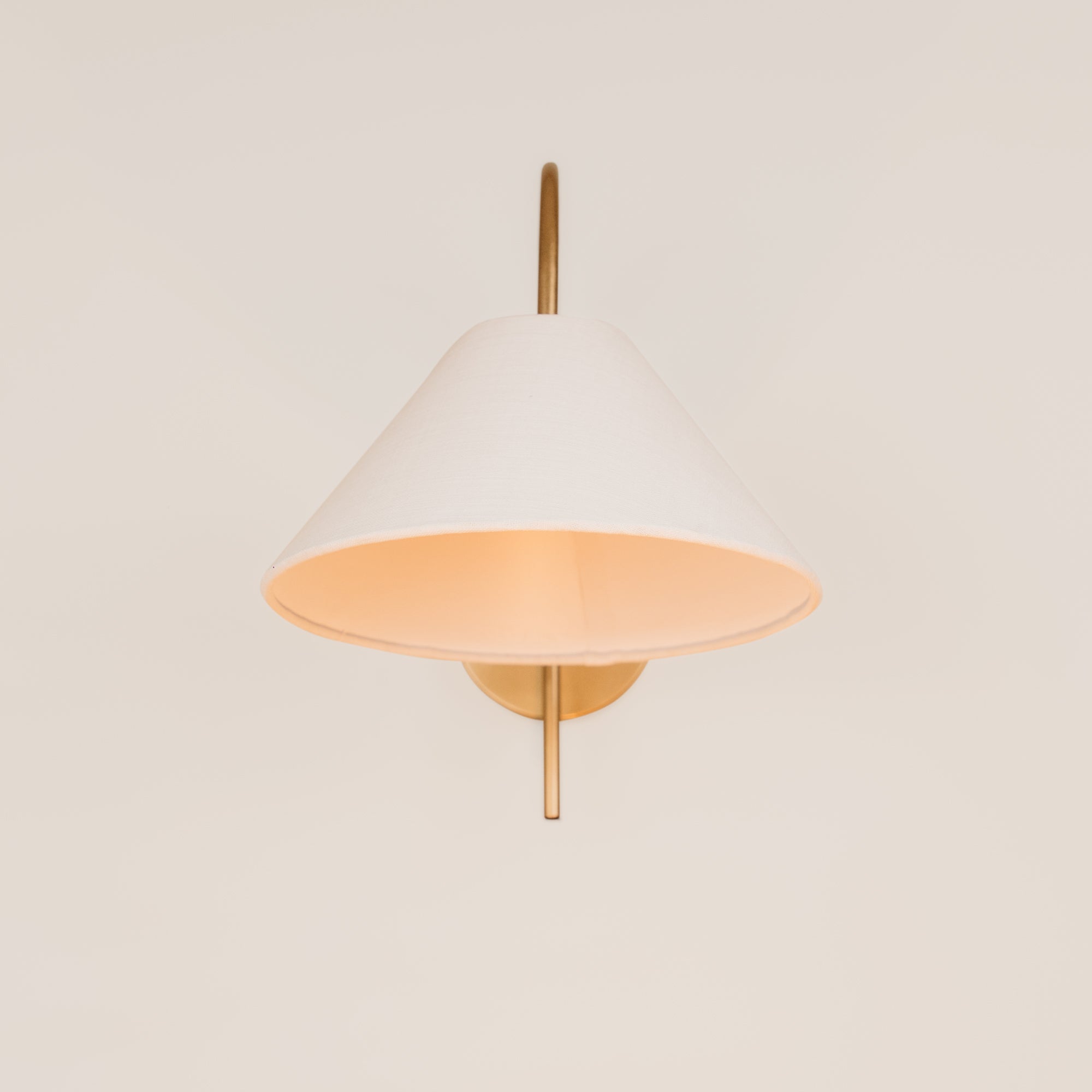 Archer Wall Light with Tapered Linen Shade – Gold
