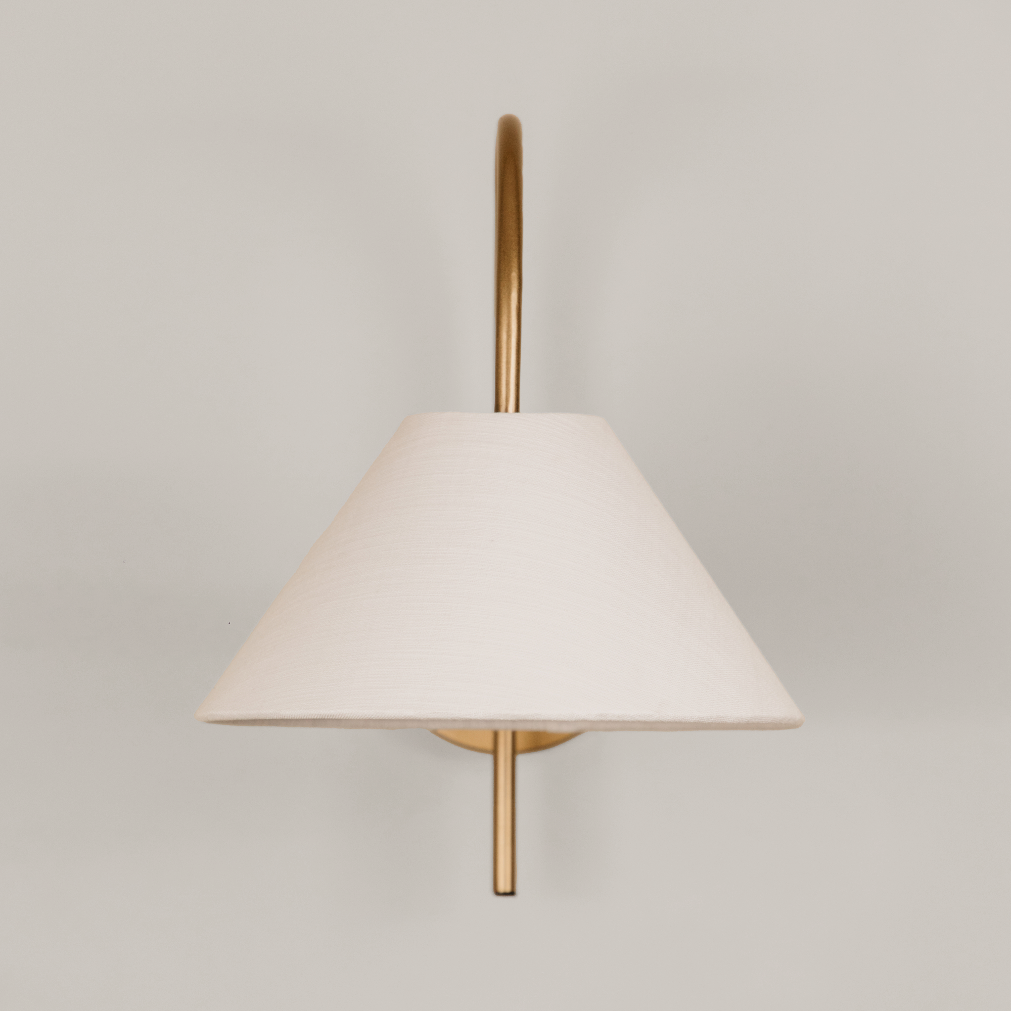 Archer Wall Light with Tapered Linen Shade – Gold