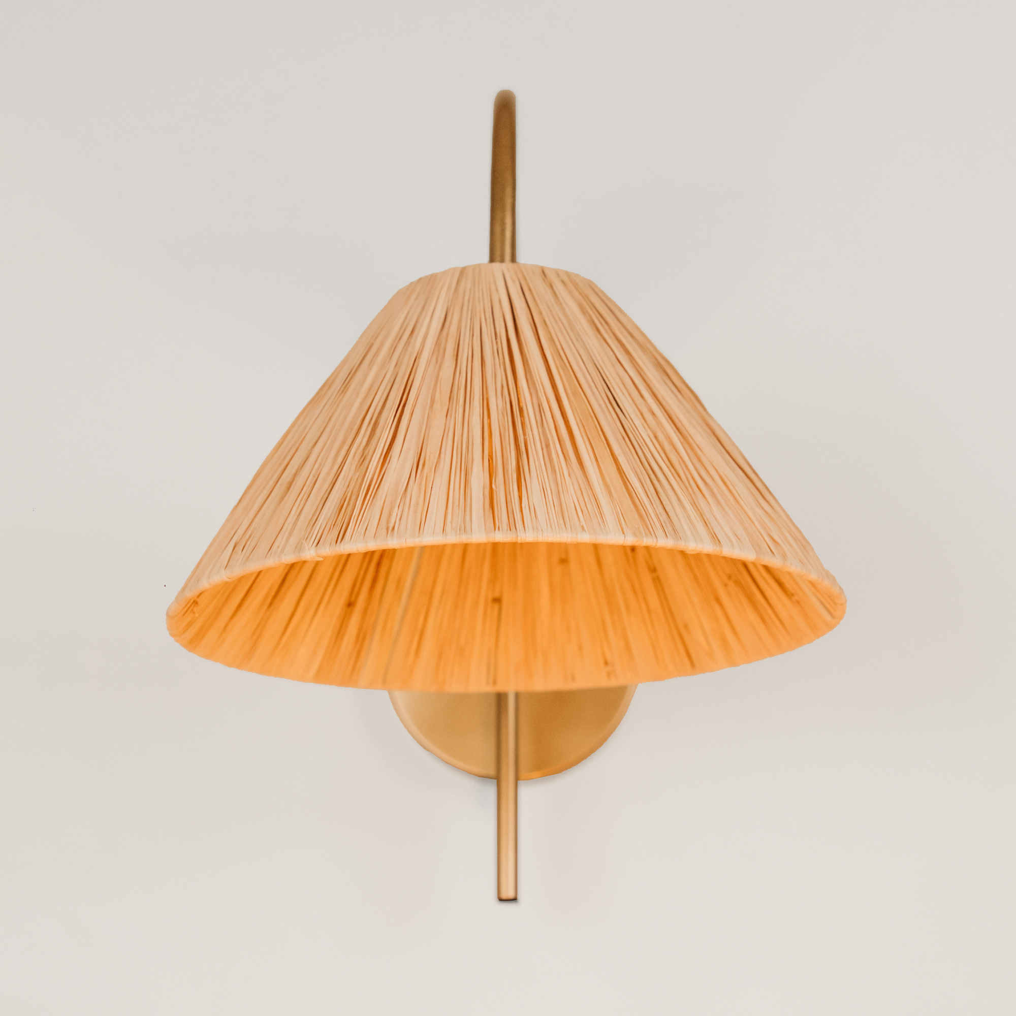 Archer Wall Light with Tapered Raffia Shade – Gold
