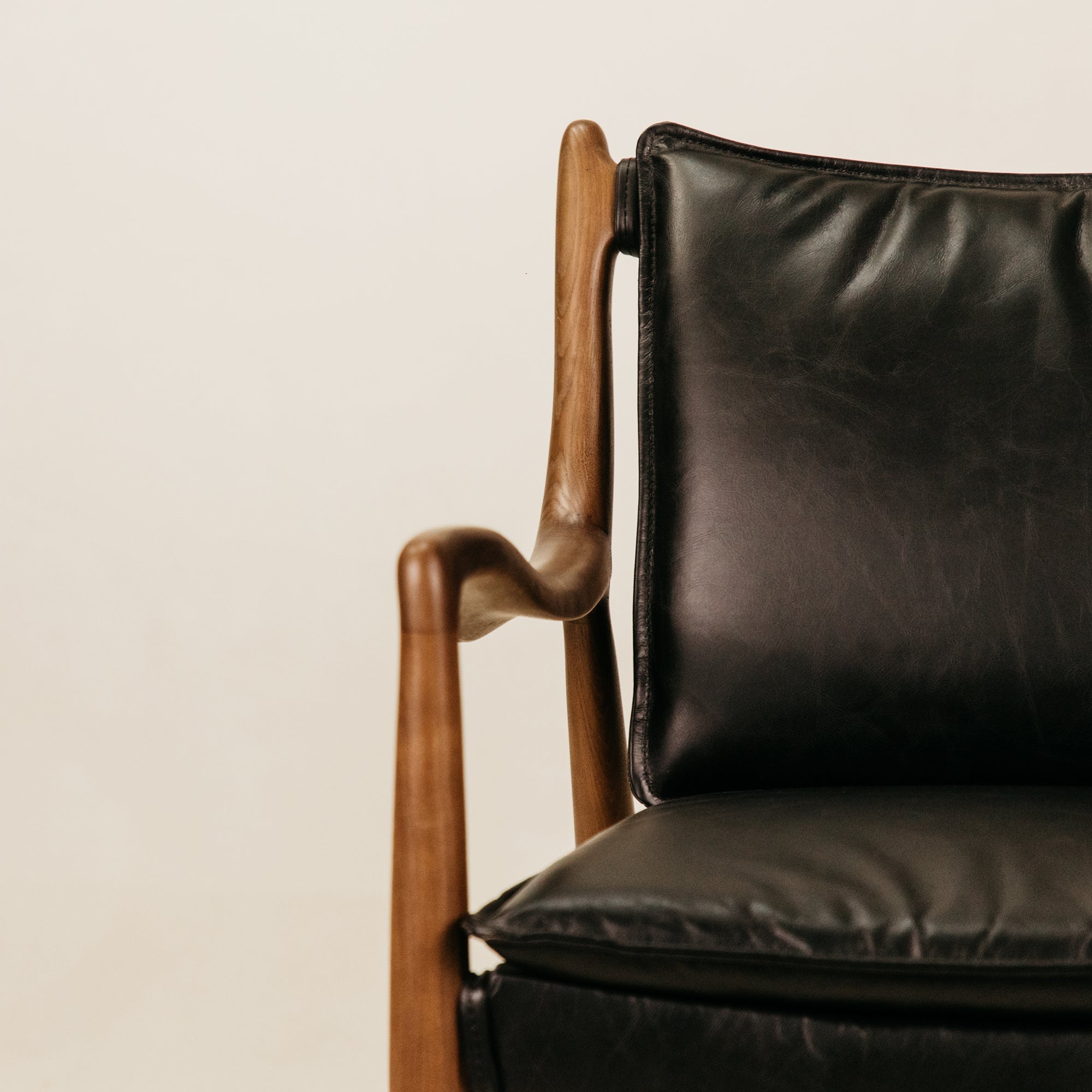 Athena Leisure Leather Chair – Black