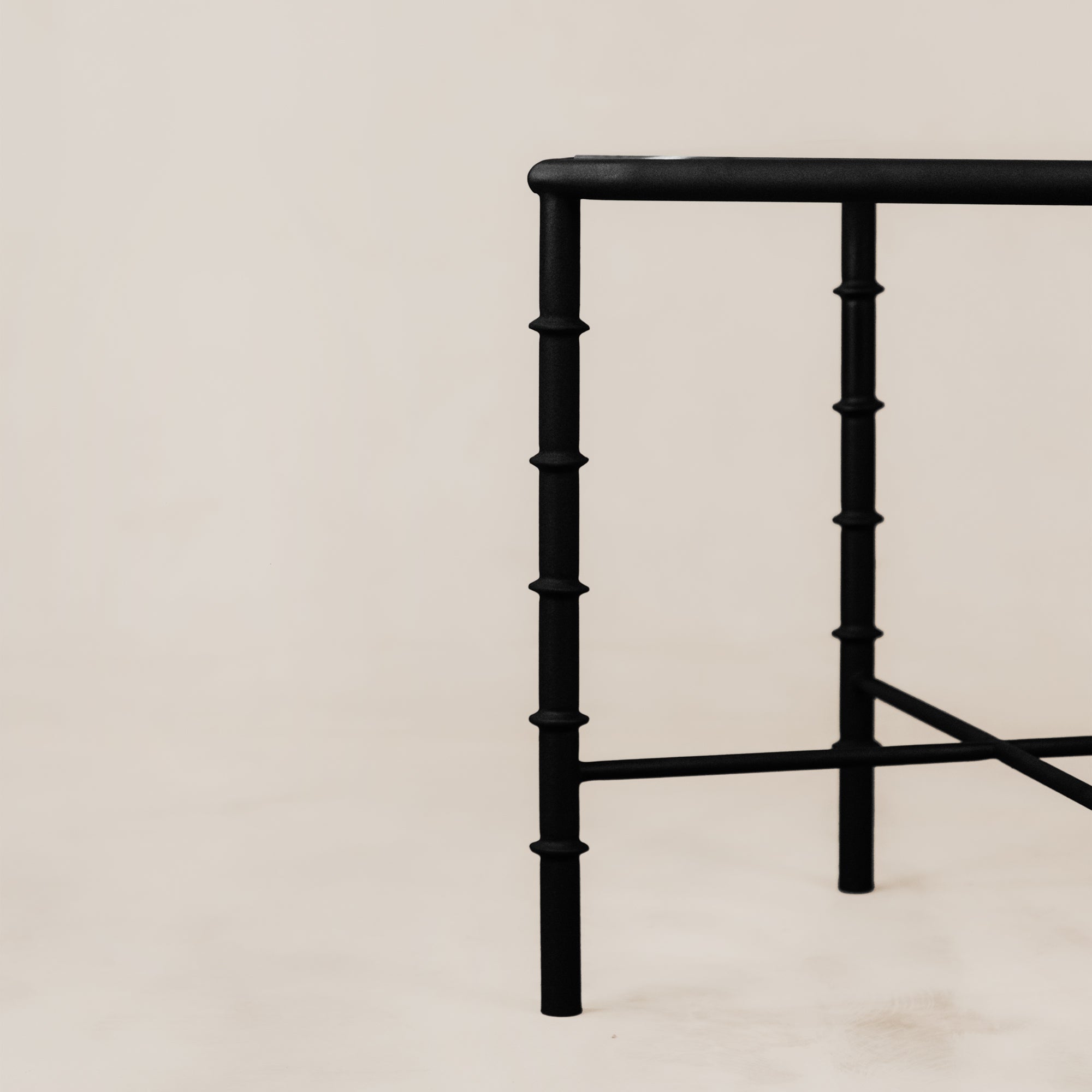 Bambusa Side Table – Black