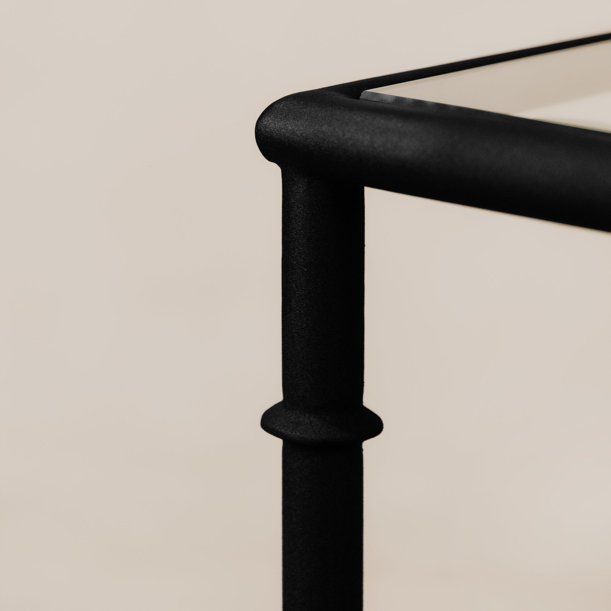 Bambusa Side Table – Black