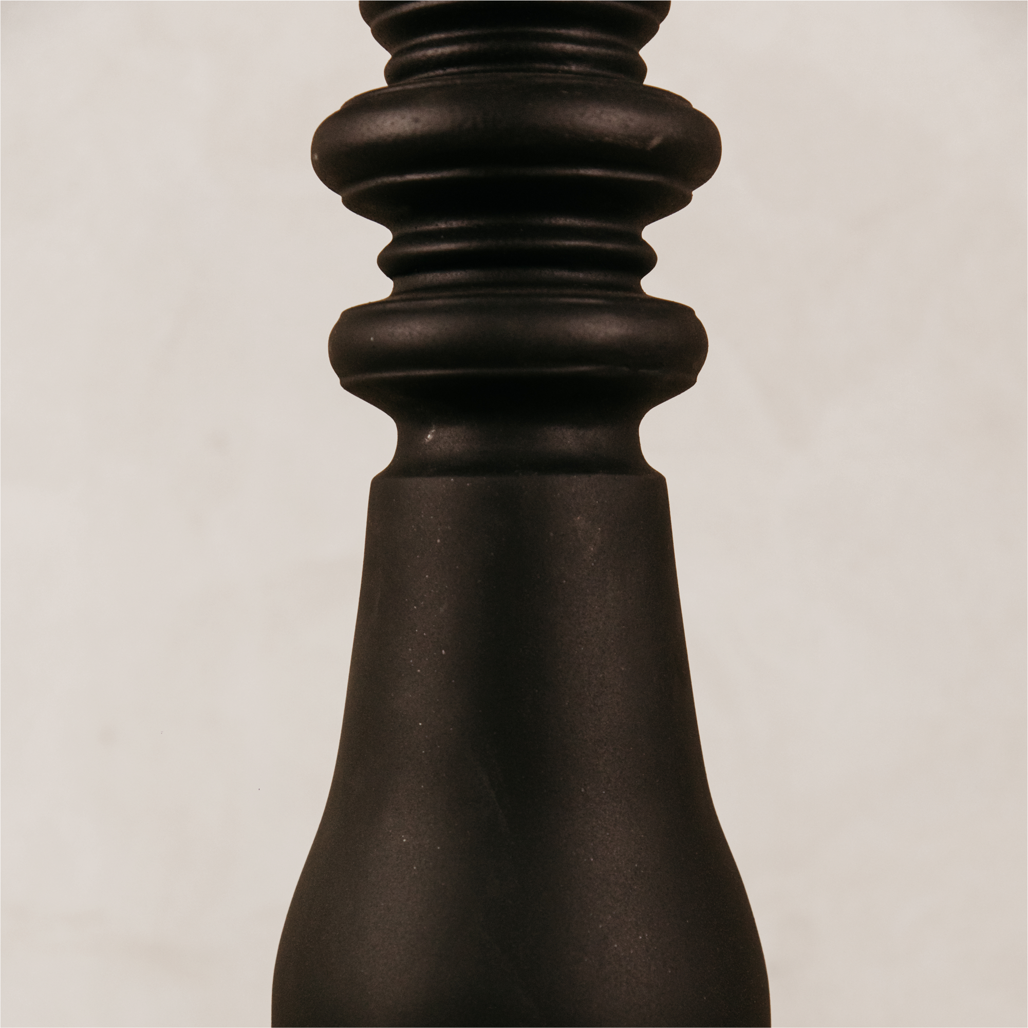 Bishop Table Lamp with Linen Shade – Black