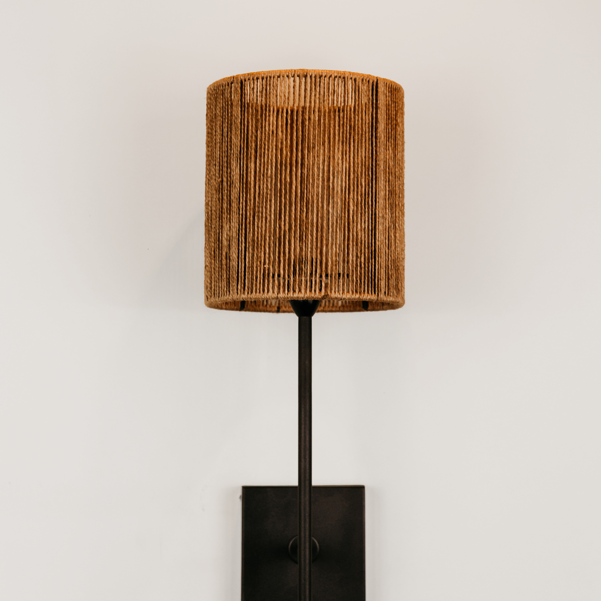 Bongo Wall Light with Jute Shade – Black