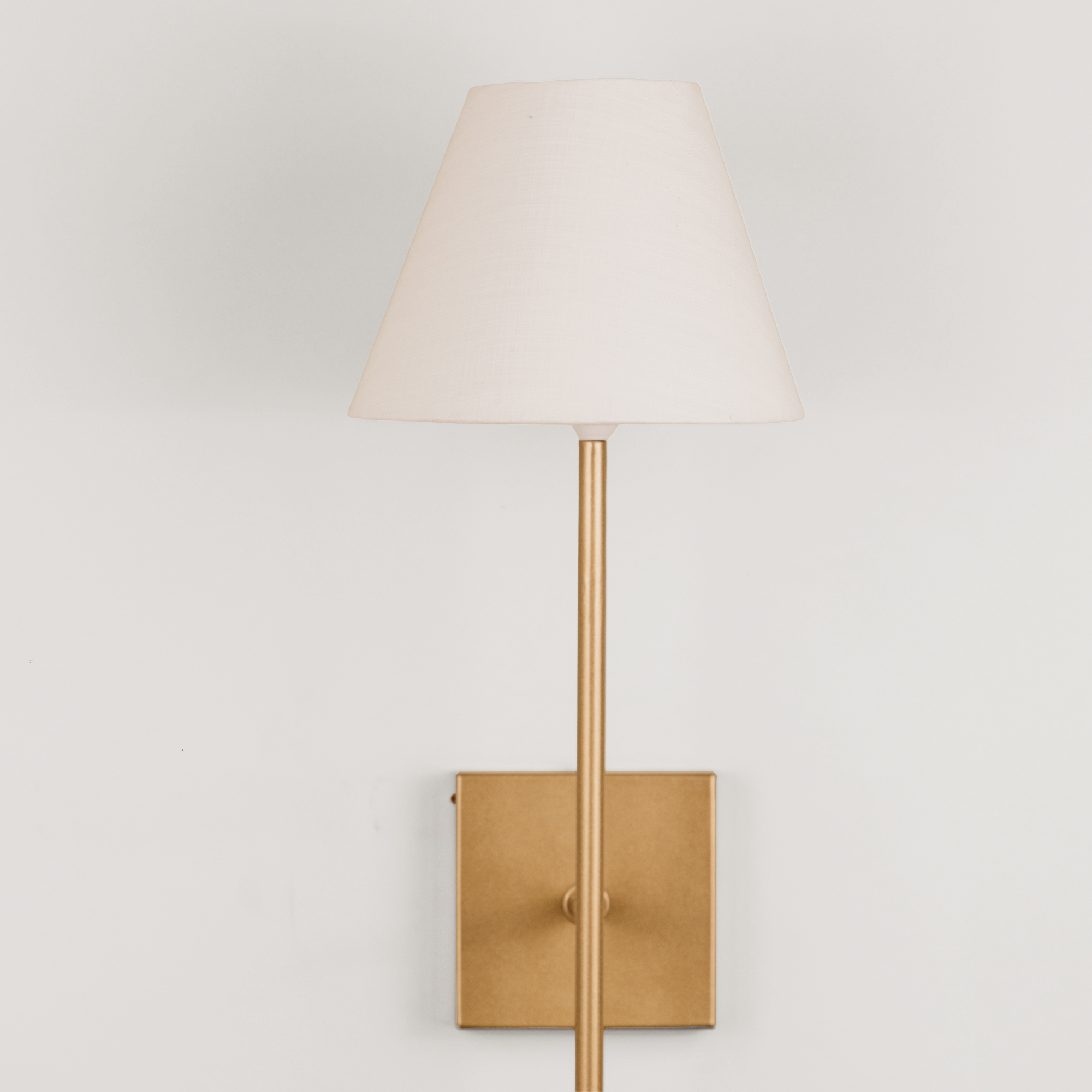 Bongo Wall Light with Tapered Linen Shade – Gold