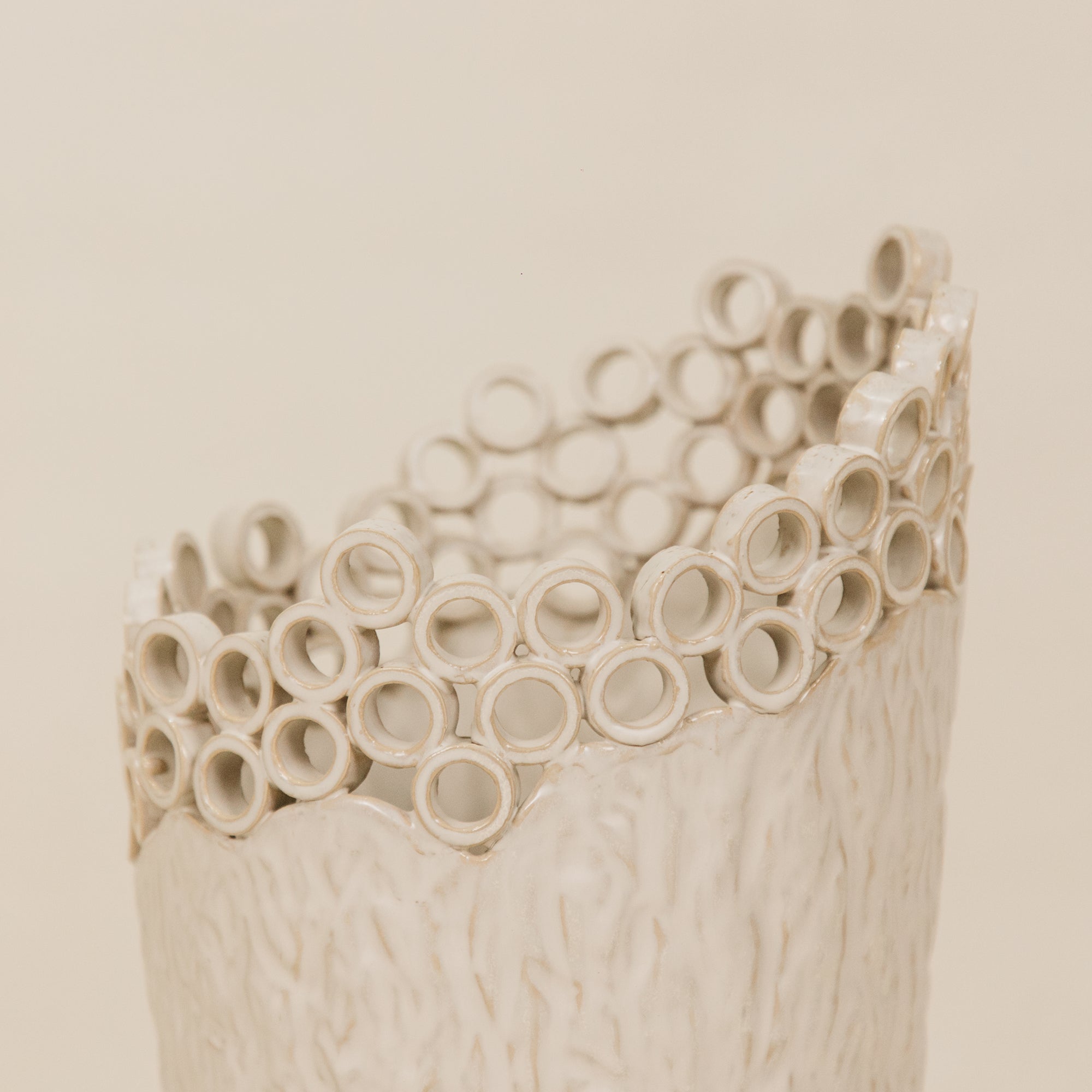 Cypra Large Vase – Cream