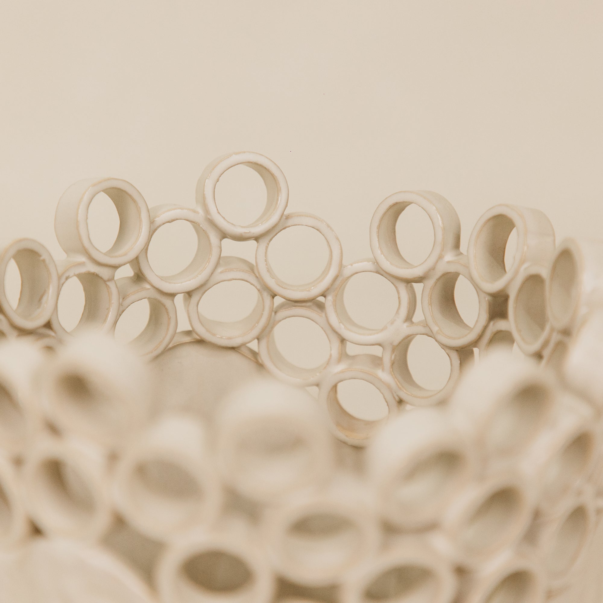Cypra Medium Vase – Cream