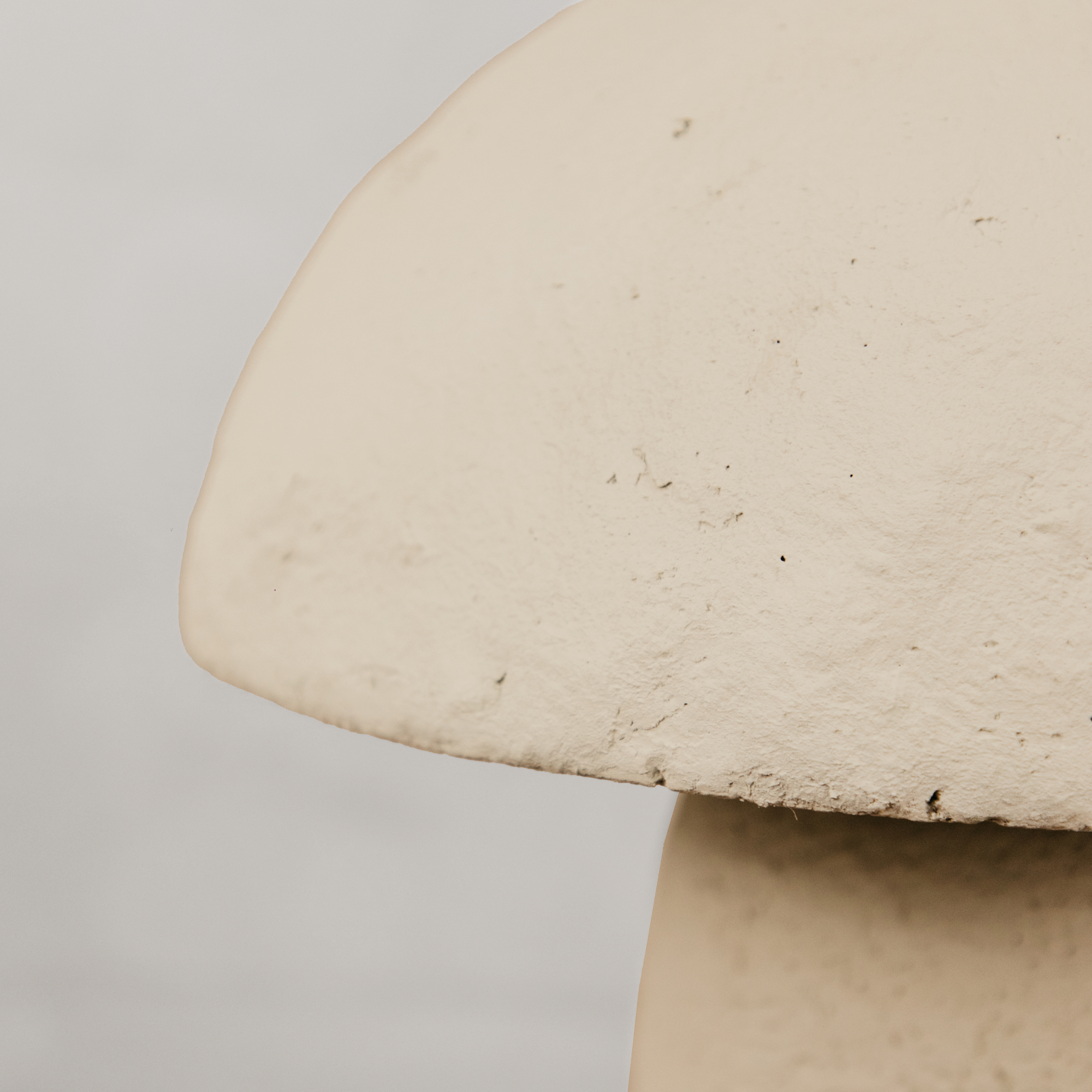 Calvatia Table Lamp – Ivory