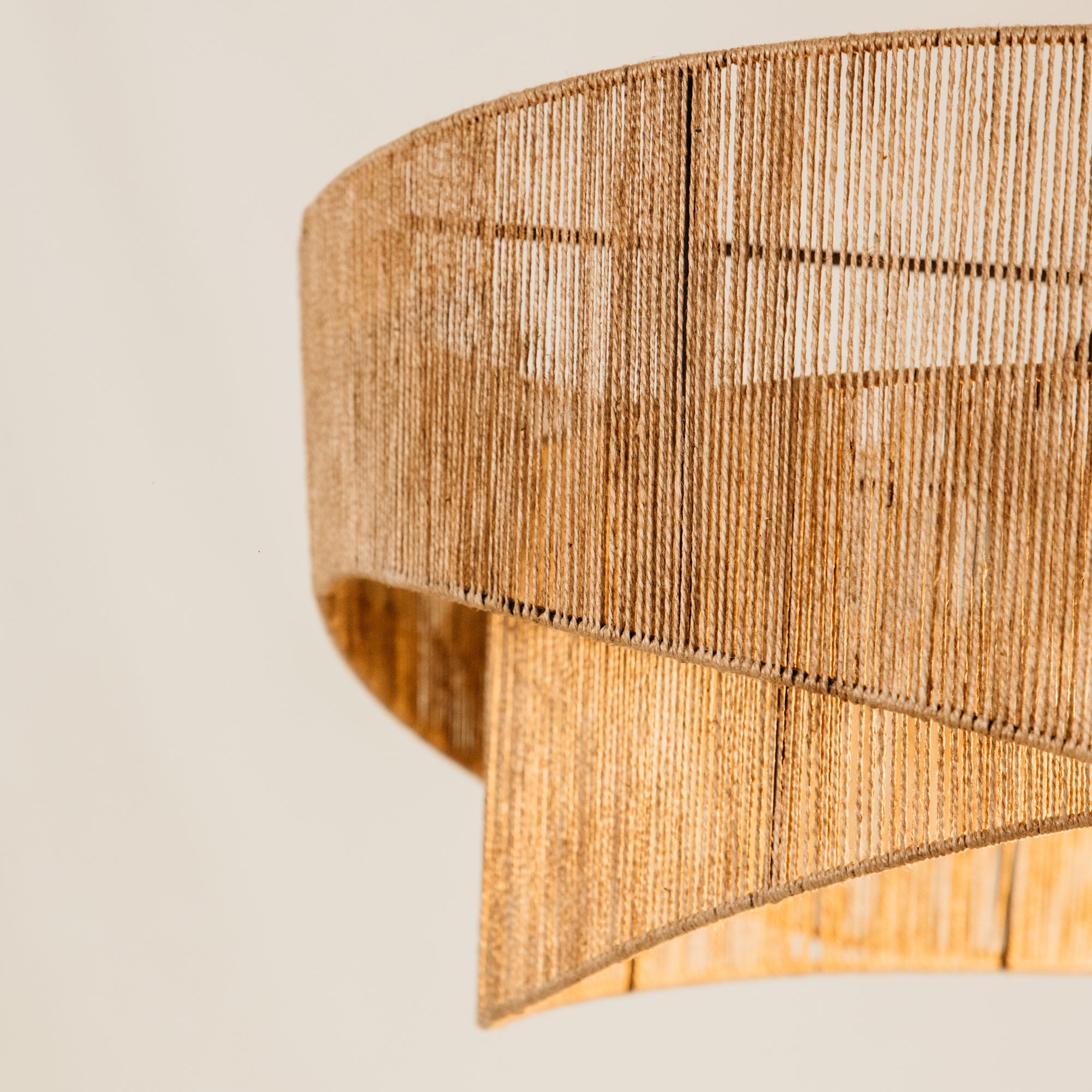 Contour Jute Pendant – Natural
