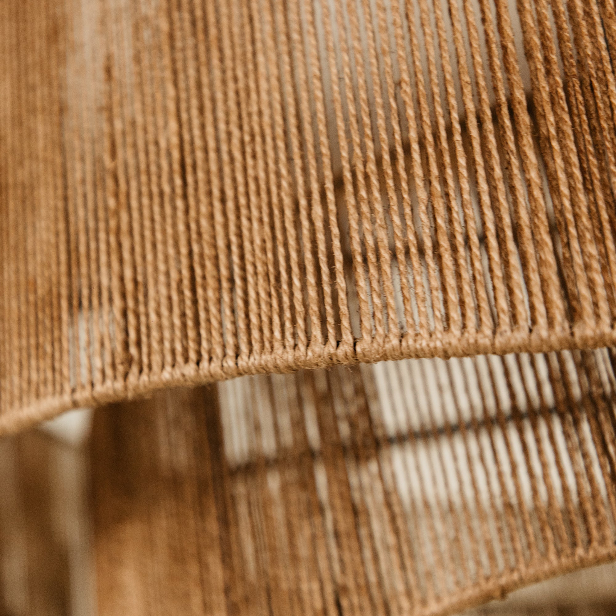 Contour Jute Pendant – Natural
