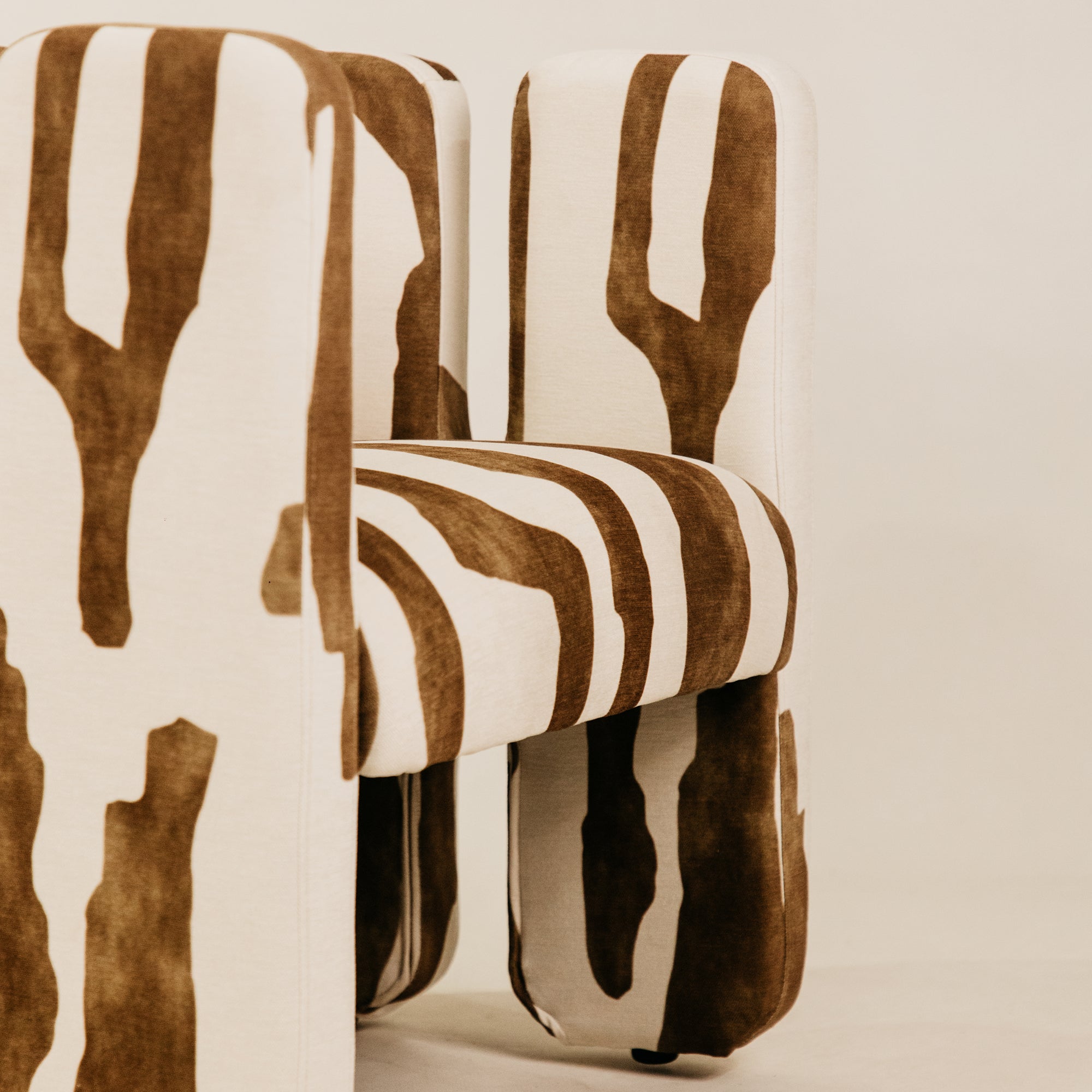 Contour Leisure Chair – Brown