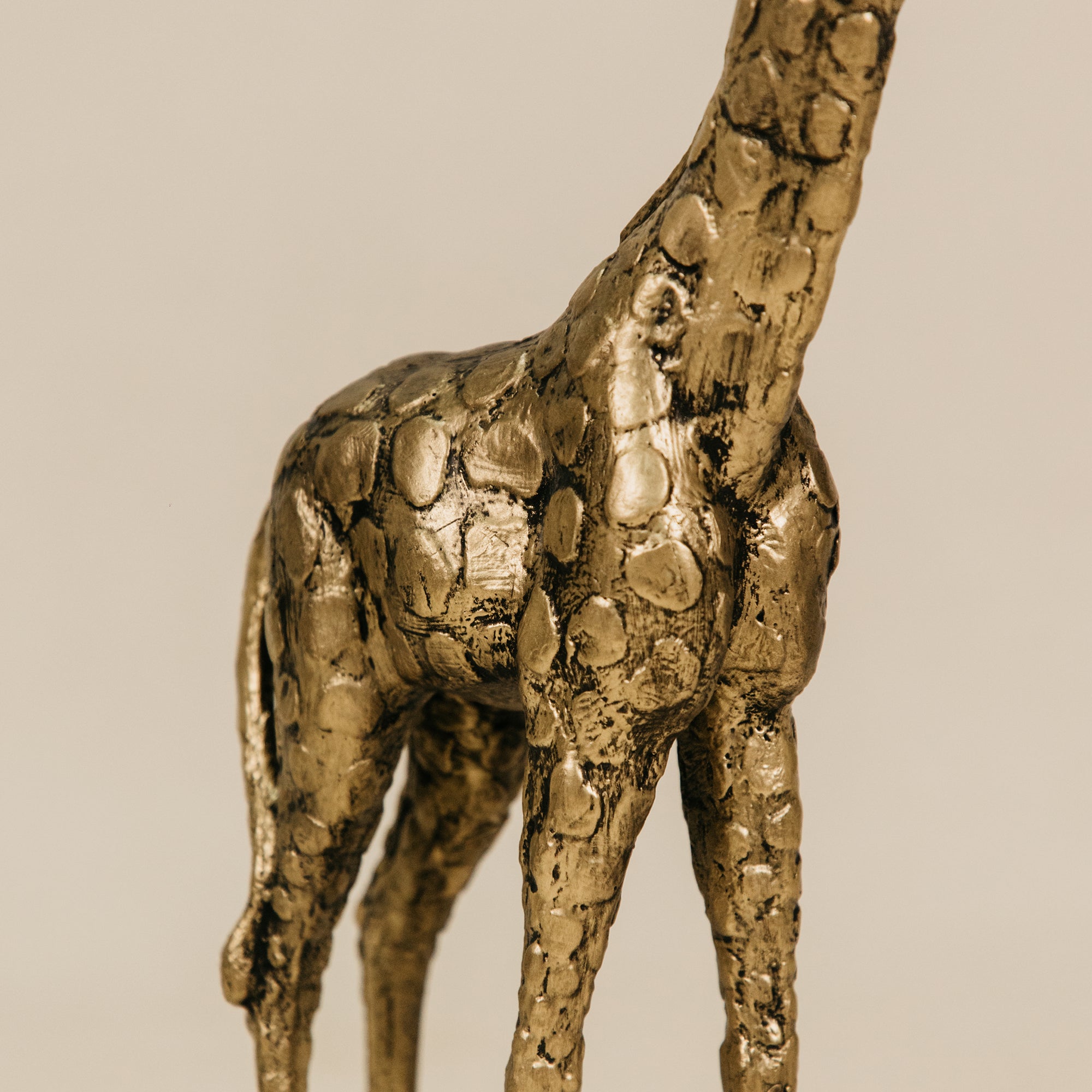 Gira Sculpture – Gold