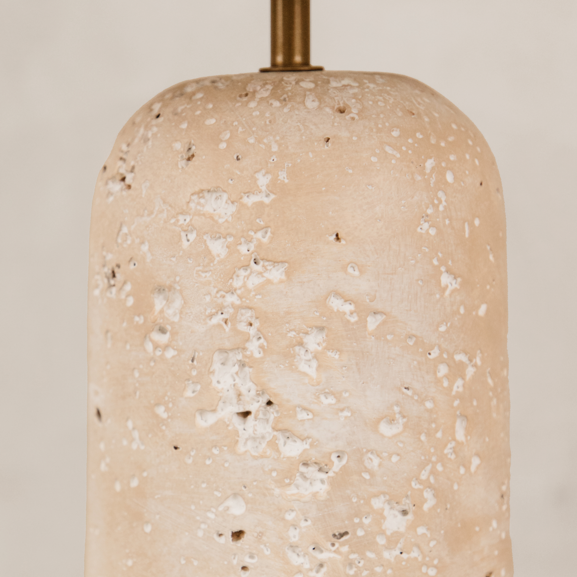 Donga Table Lamp with Linen Shade – Natural