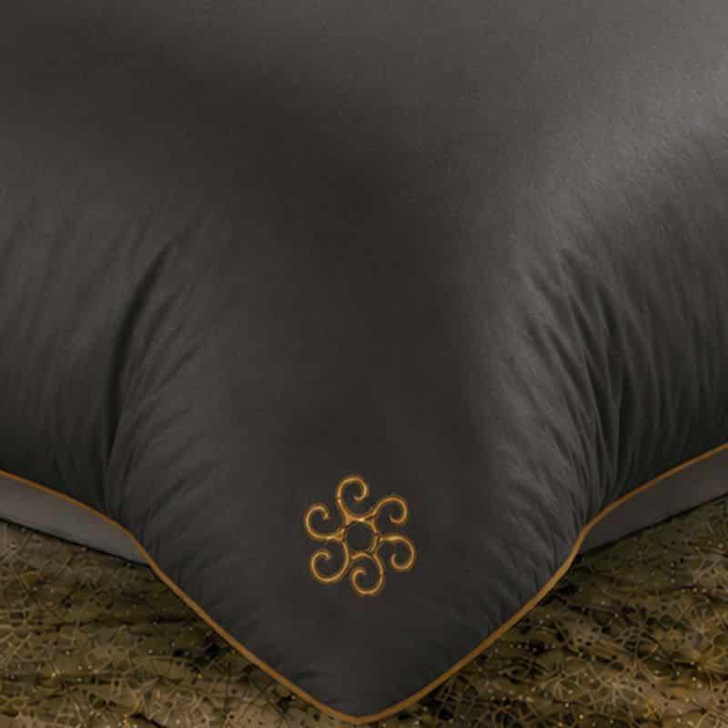 Dreams Bedding Set - Image 4
