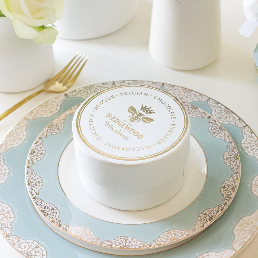 White Belgian Chocolate & Sea Salt Wedgewood Macalettes Hat Box