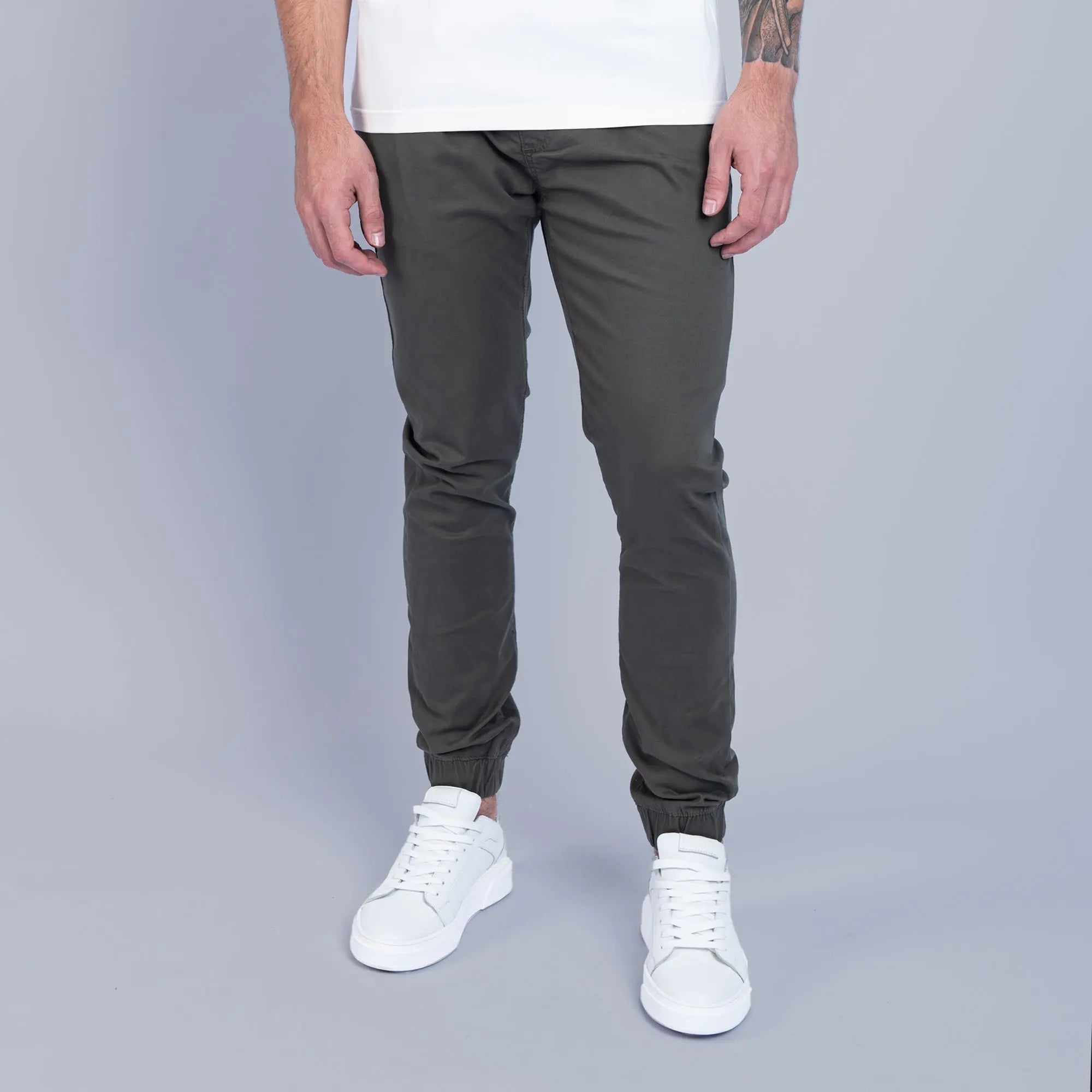Essential Cuffed Jogger Green