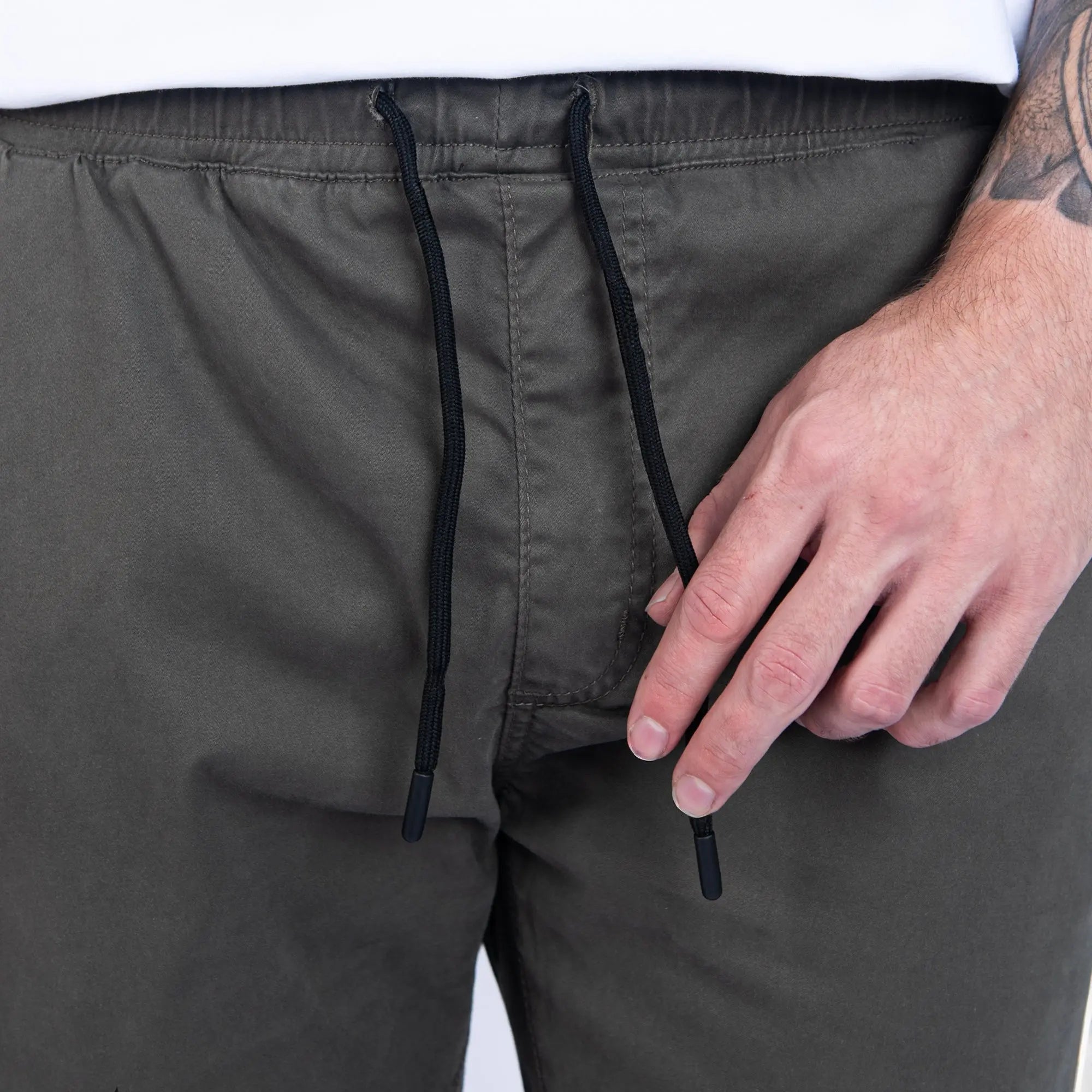 Essential Cuffed Jogger Green