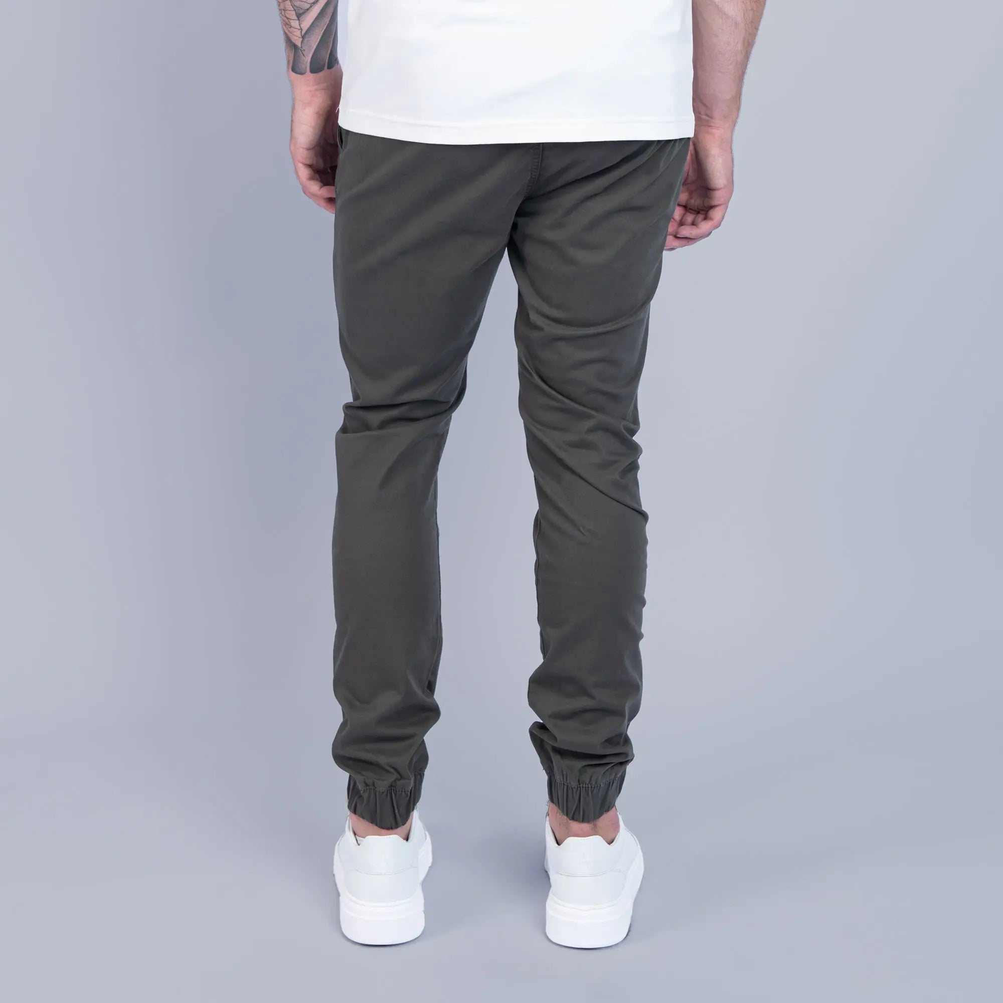 Essential Cuffed Jogger Green