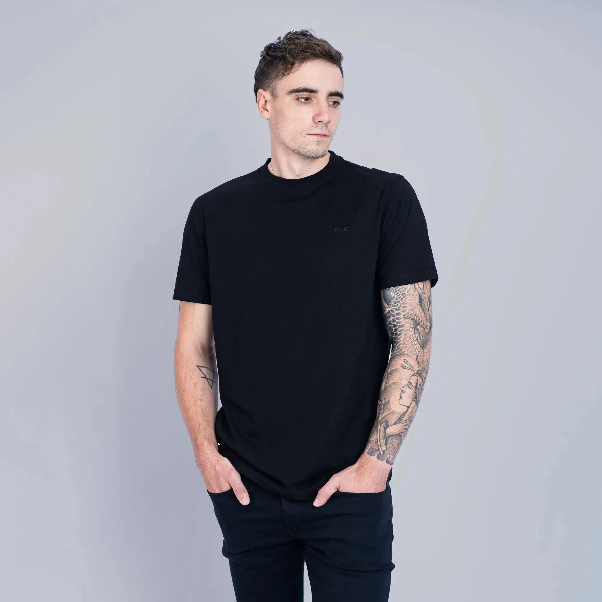 Essential Slim T-Shirt Black