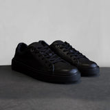 Essential Sneaker Black