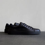 Essential Sneaker Black