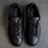 Essential Sneaker Black