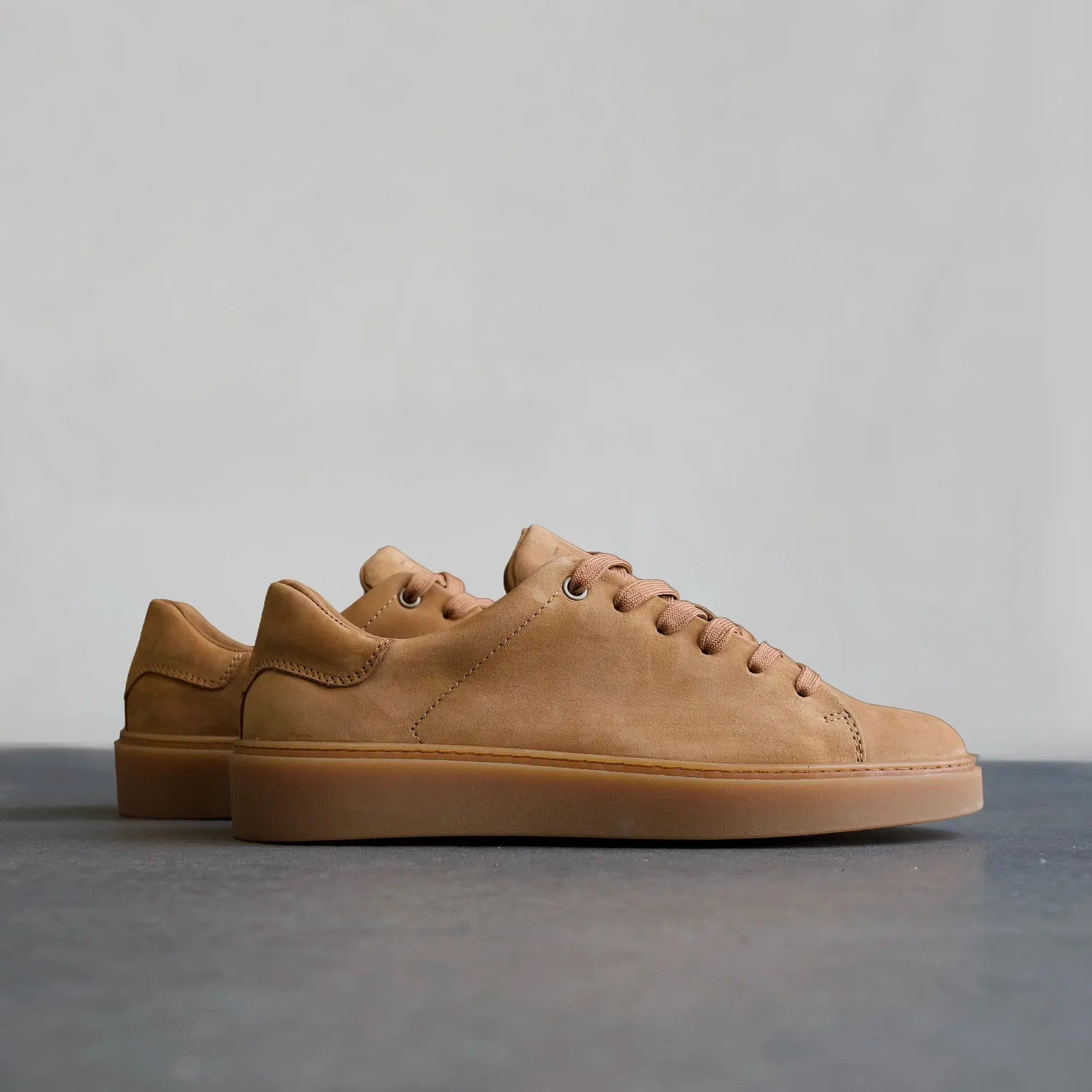 Essential Sneaker Nubuck Tan