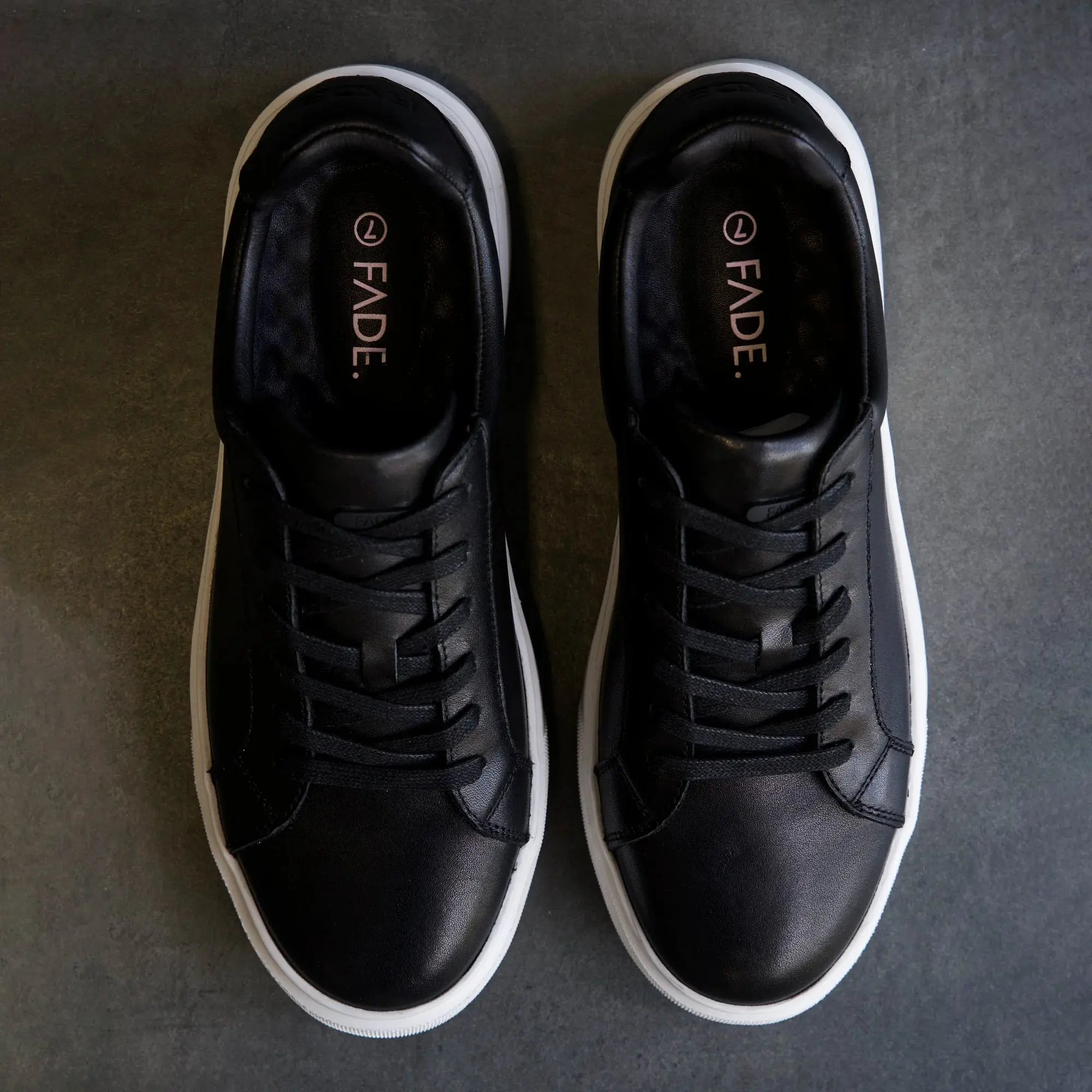 Iconic Sneaker Nappa Leather Black White