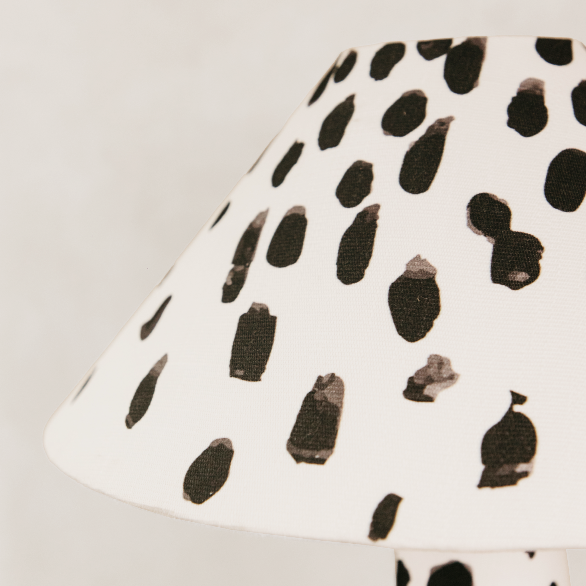 Swallow Bank Table Lamp