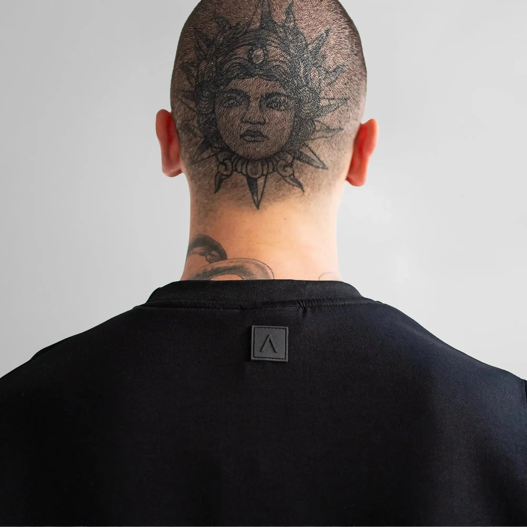 Essential Sweatshirt Black