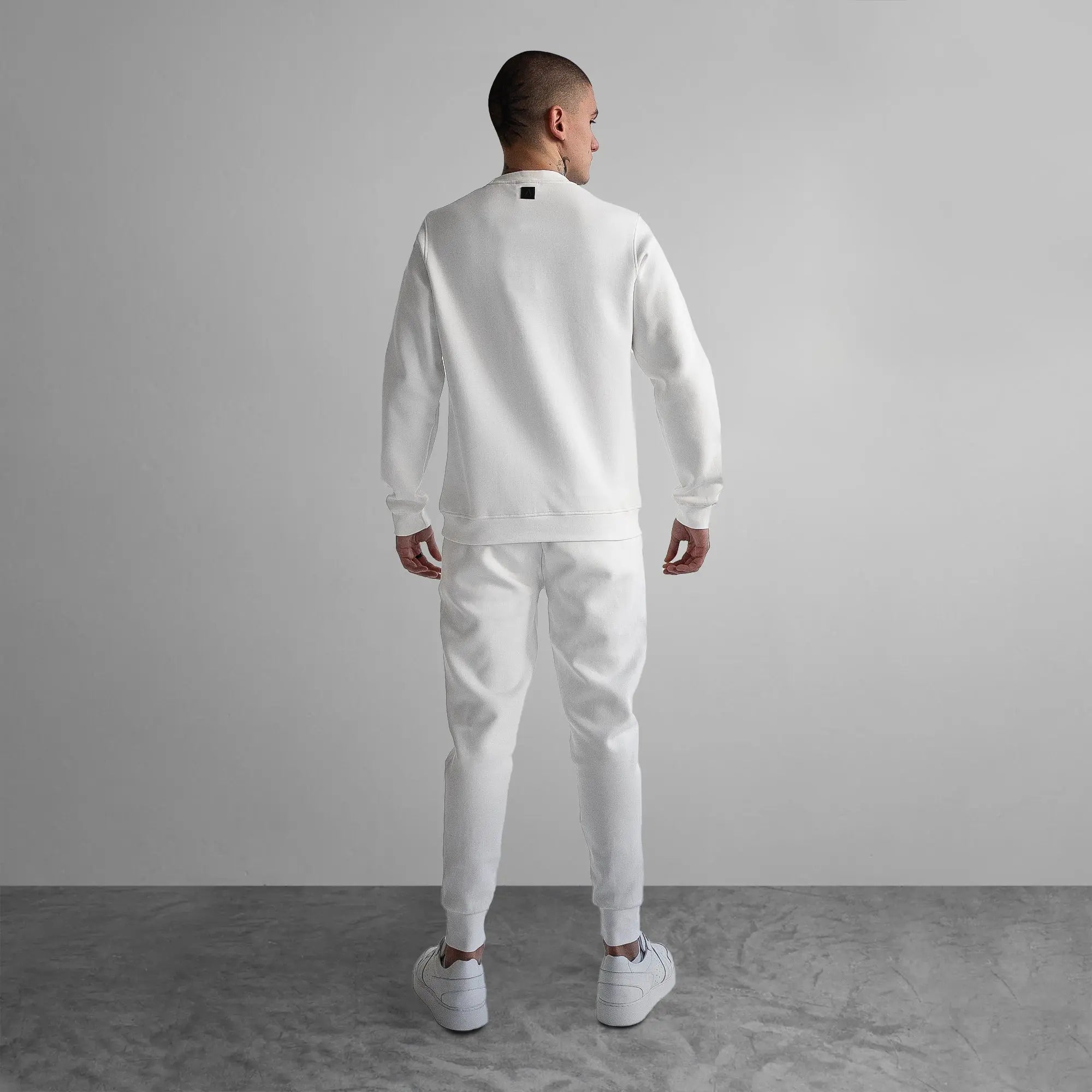 Essential Sweatshirt Off-White