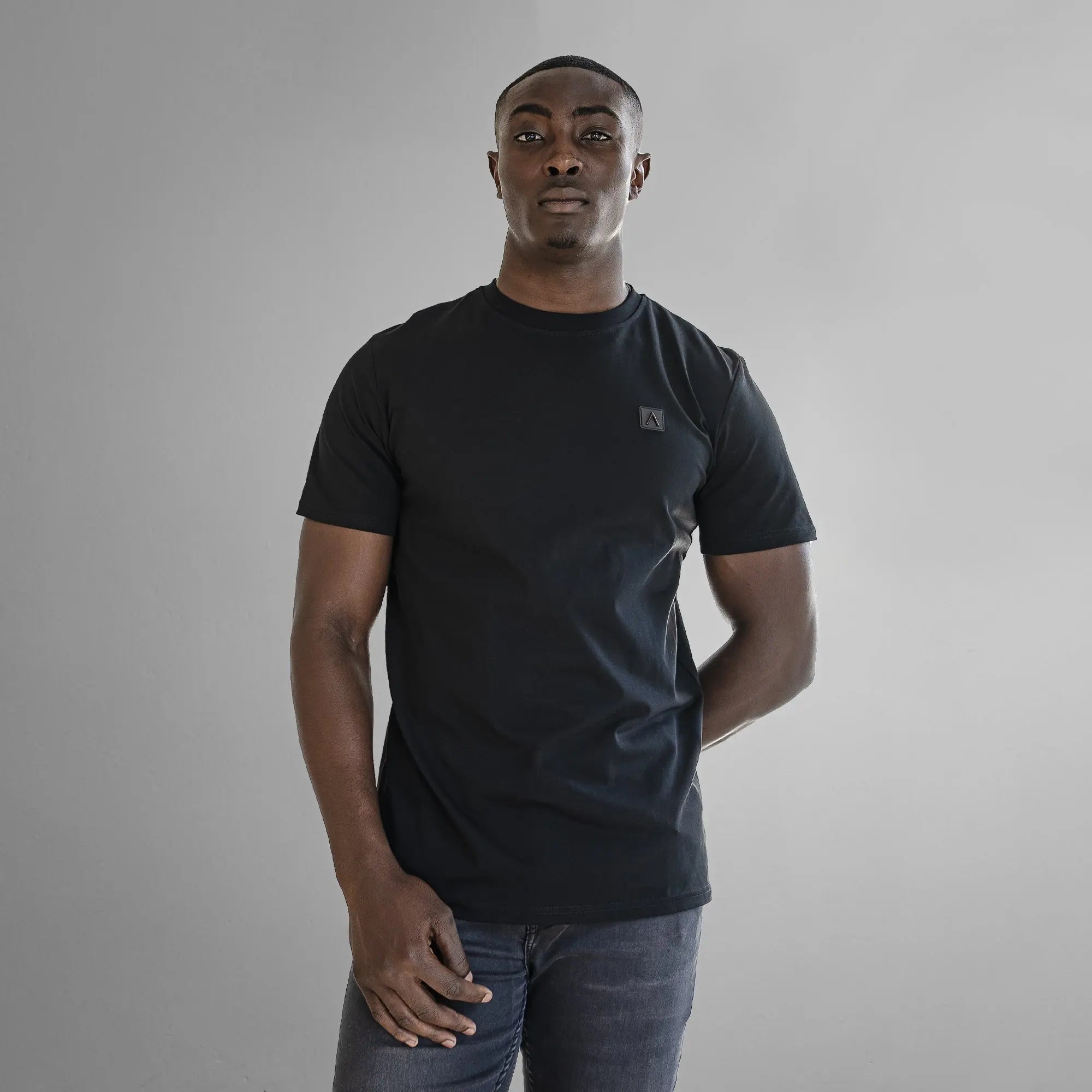 Iconic Badge Slim Fit T-Shirt Black