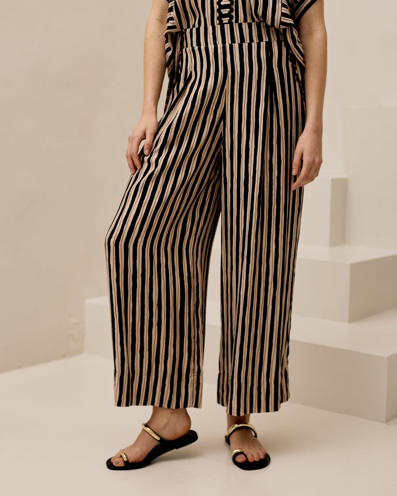 Peacock Pants - Black Stripe
