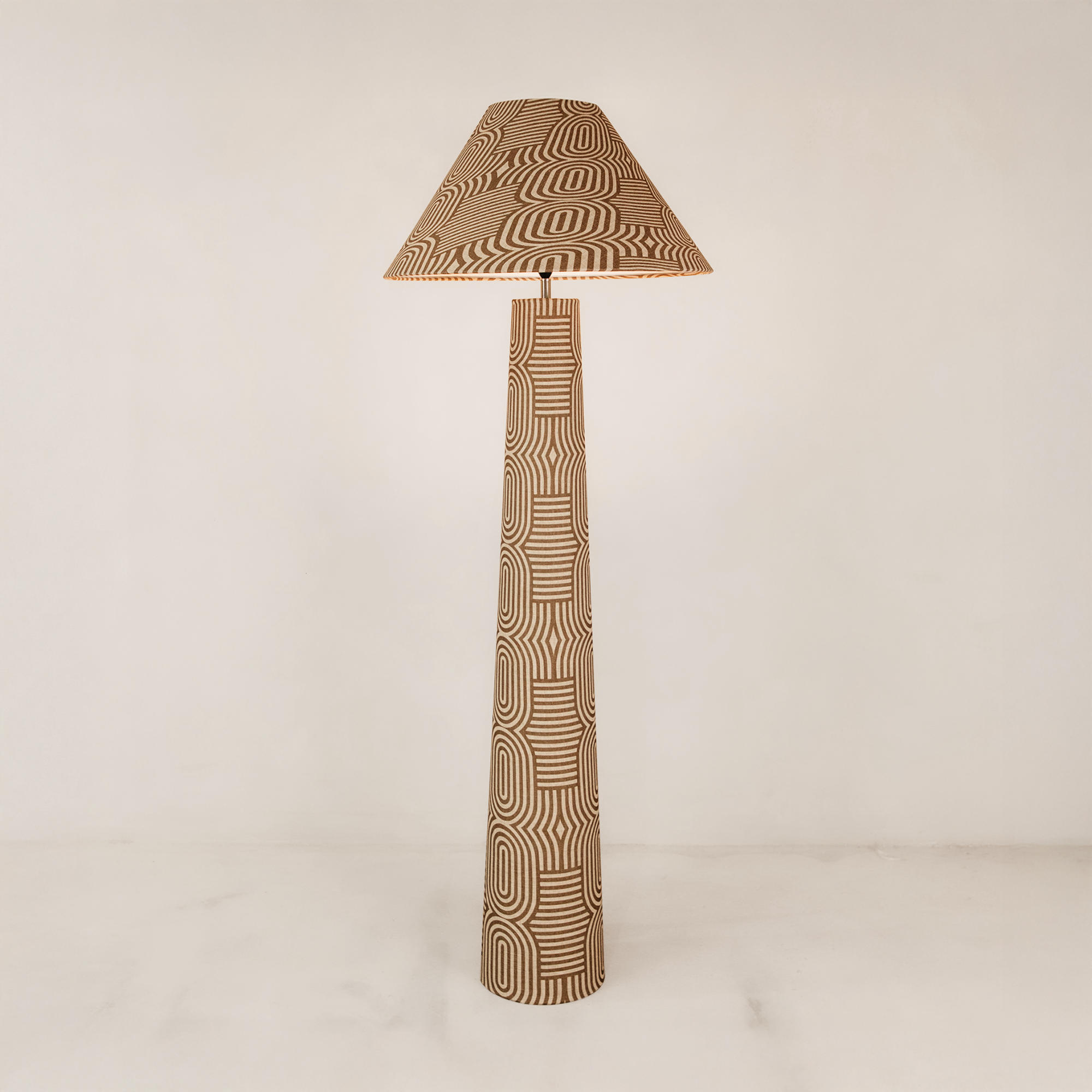 Crazy Eight Floor Lamp