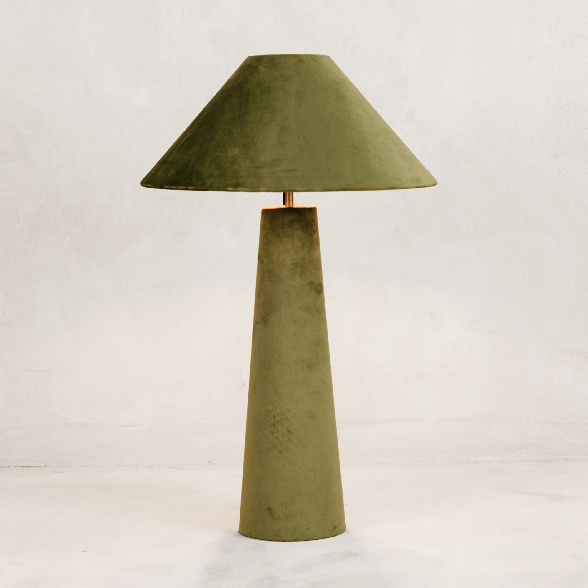 Oil Green Velvet Table Lamp