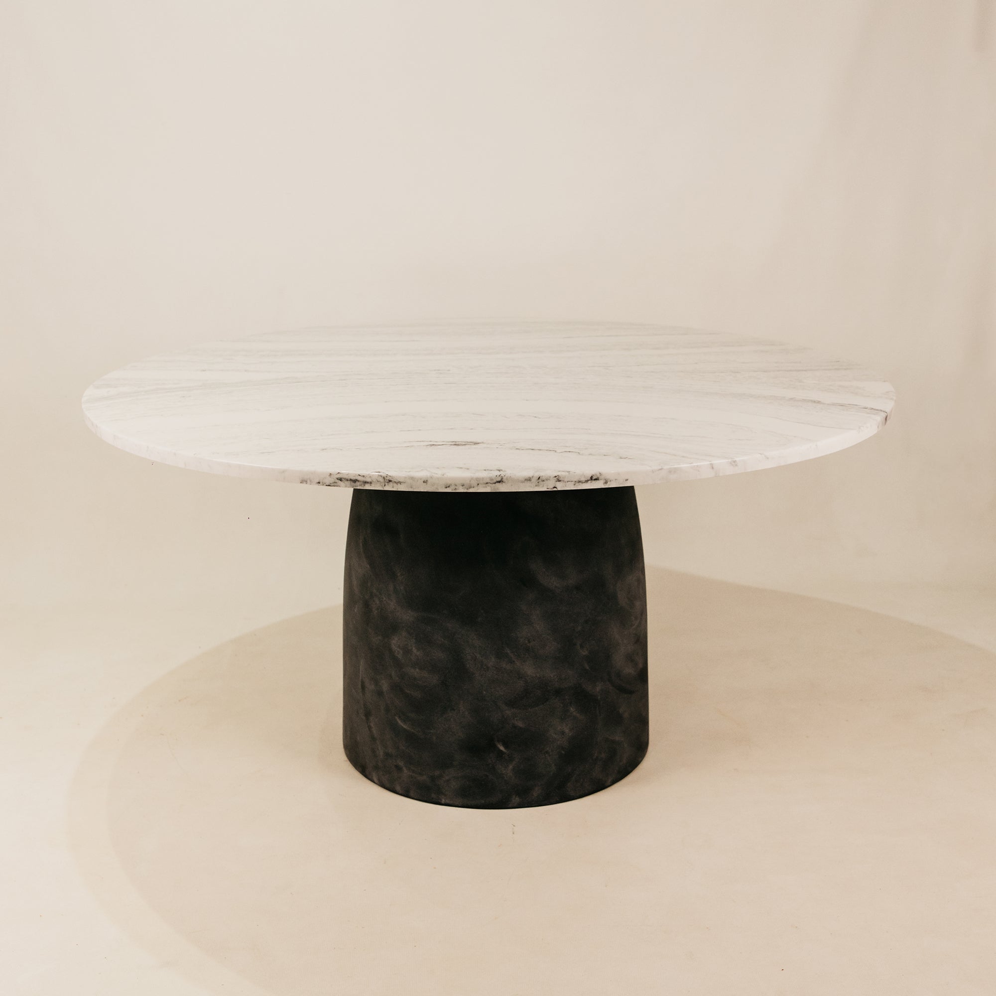 Sossus Dining Table