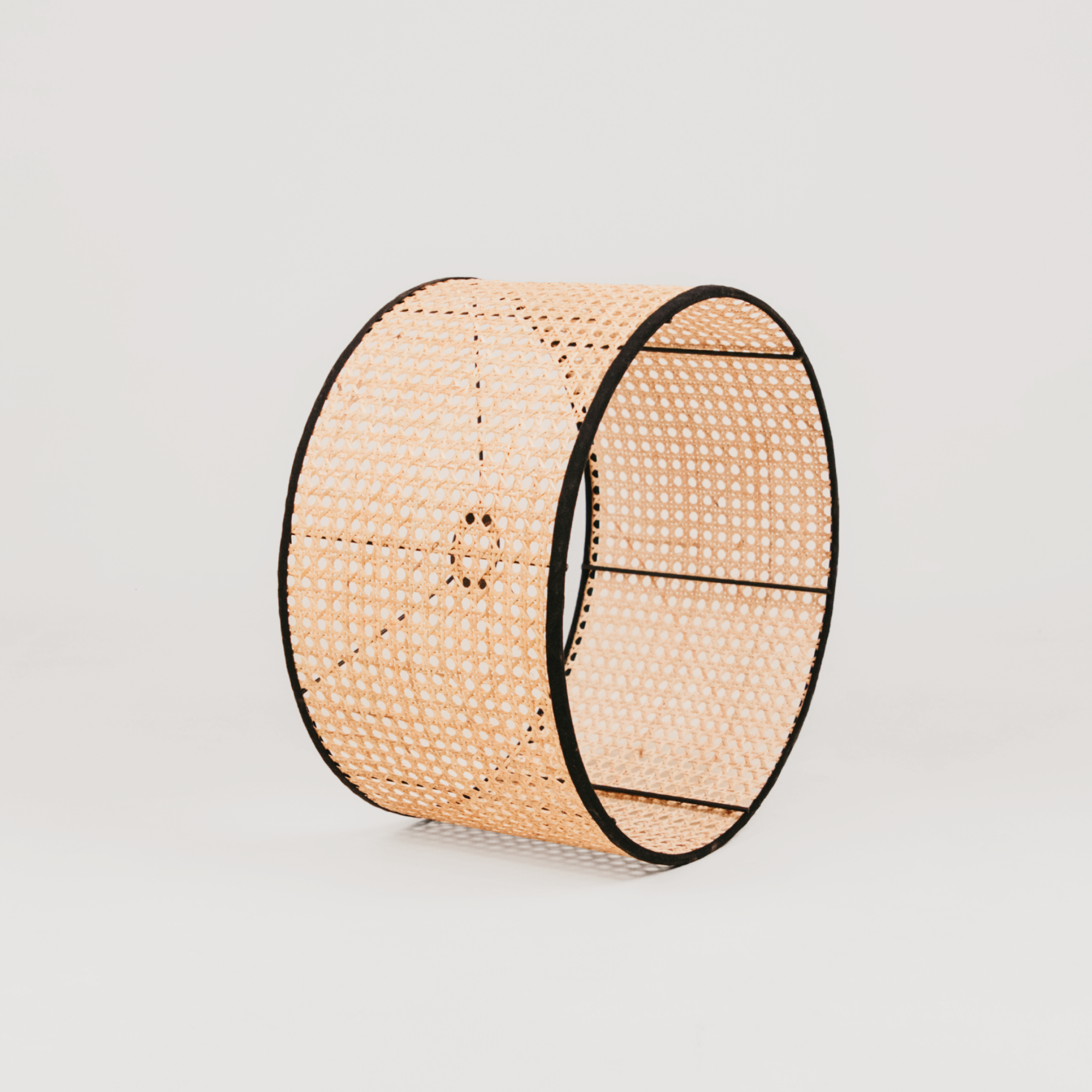 Webbing Rattan Shade – Black Binding